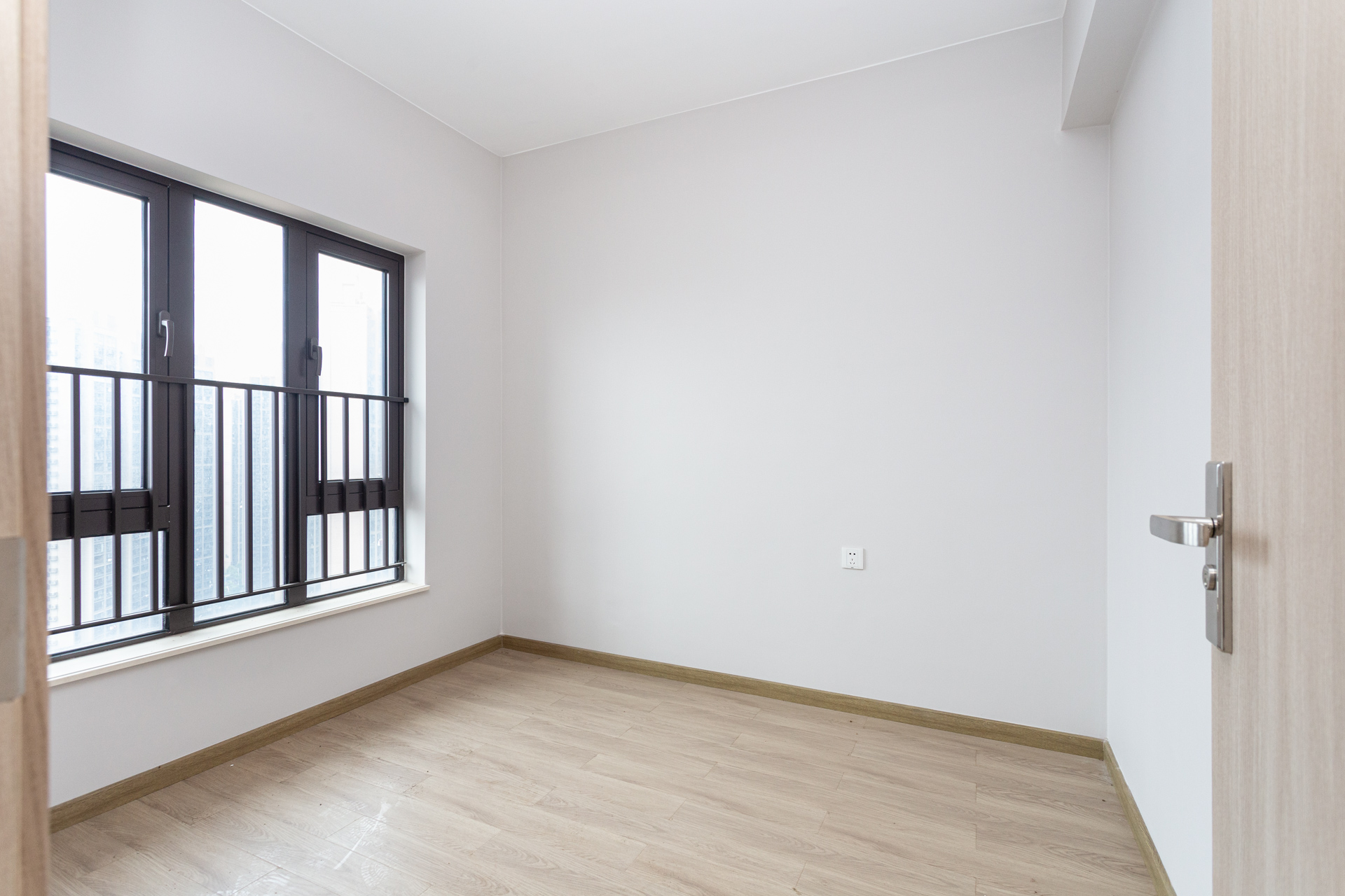 时代倾城五期 4室2厅2卫 110.0万 时代倾城五期 4室2厅2卫 110.0万卧室