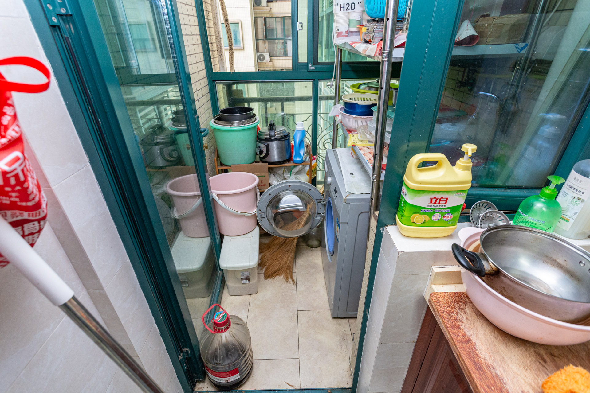 恒大名都 2室1厅1卫 55.0万 恒大名都 2室1厅1卫 55.0万阳台