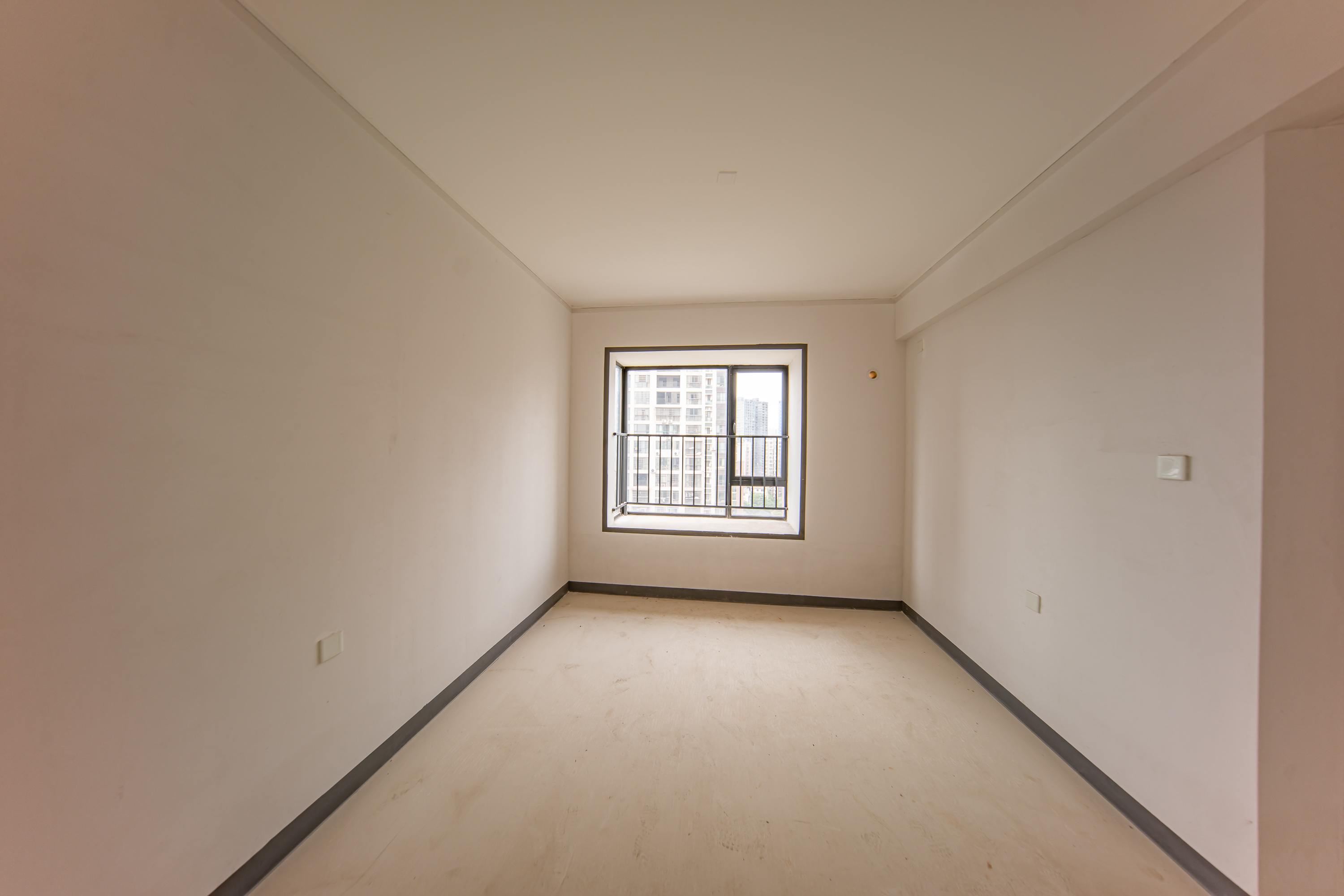 建投象山国际 4室2厅2卫 145.0万 建投象山国际 4室2厅2卫 145.0万卧室