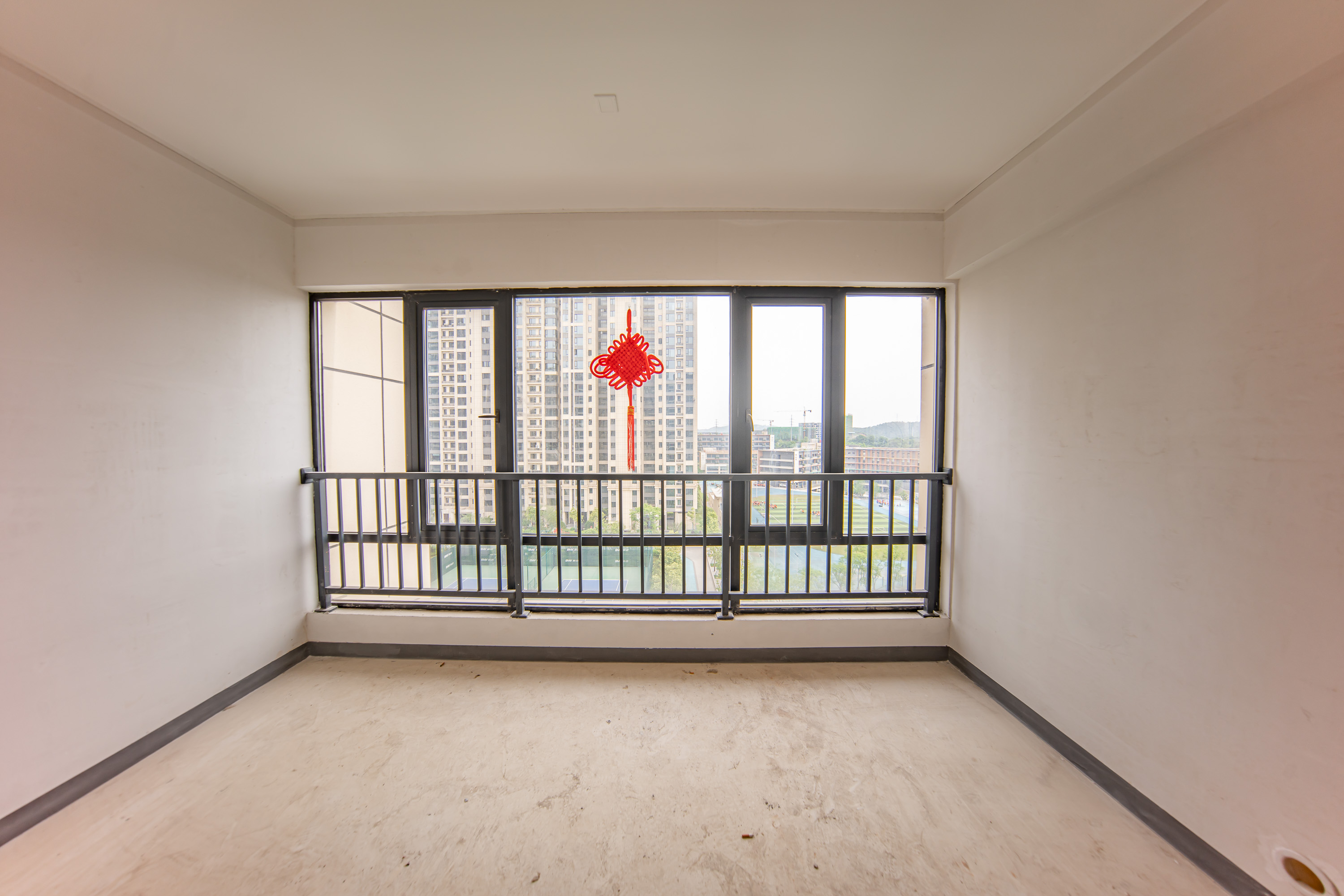 建投象山国际 4室2厅2卫 145.0万 建投象山国际 4室2厅2卫 145.0万阳台