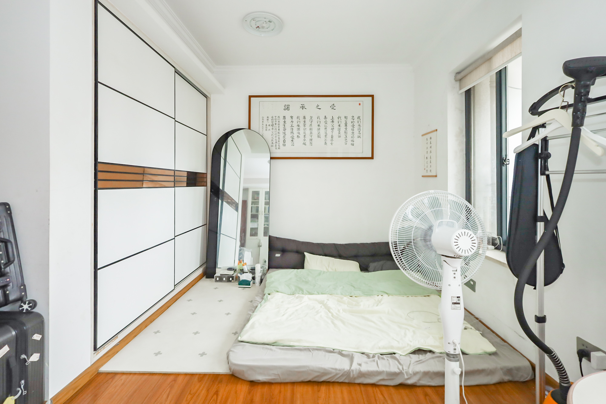 奥克斯广场  4室2厅1卫    125.0万 奥克斯广场  4室2厅1卫    125.0万卧室