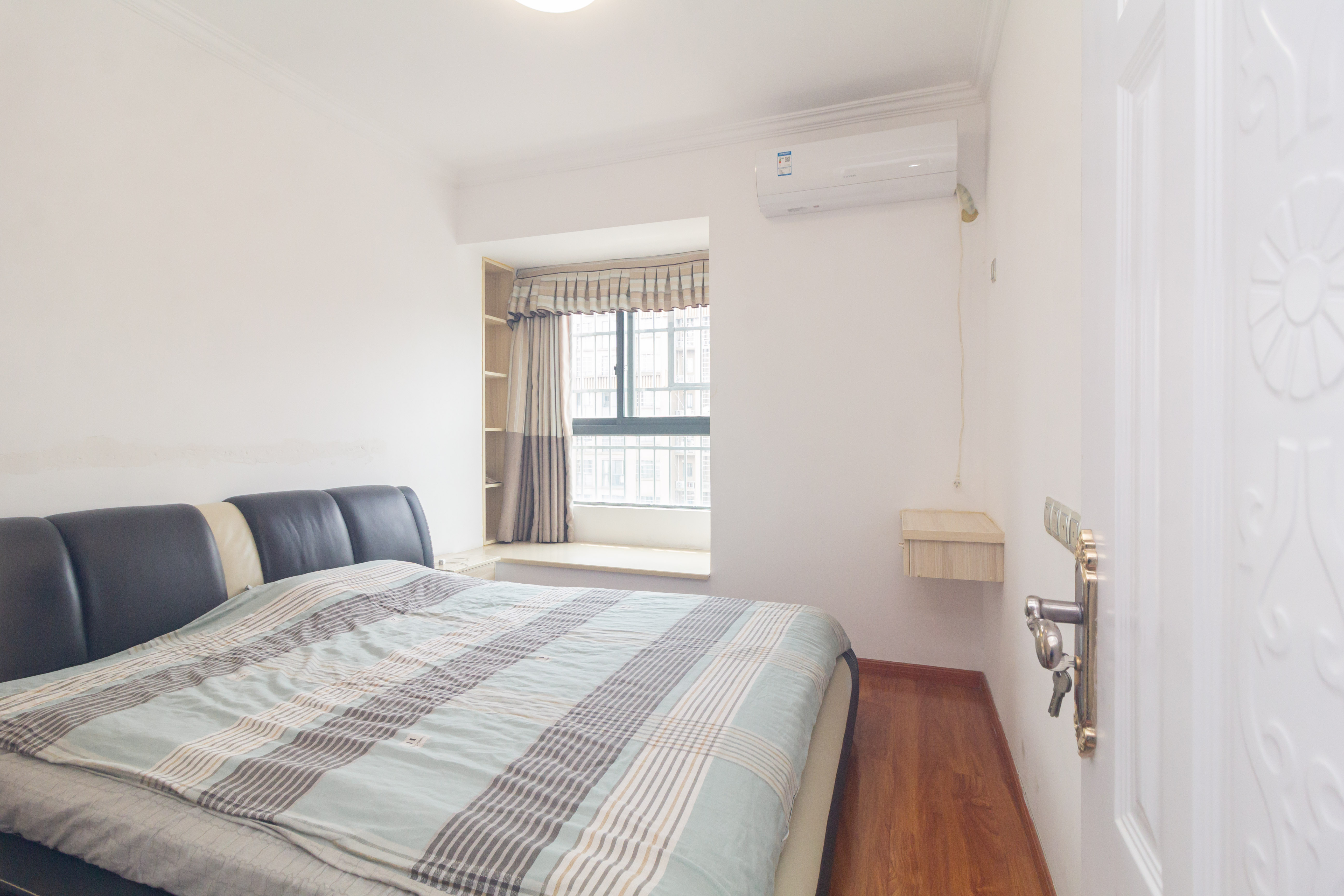 高林仕家 3室2厅1卫 79.0万 高林仕家 3室2厅1卫 79.0万卧室