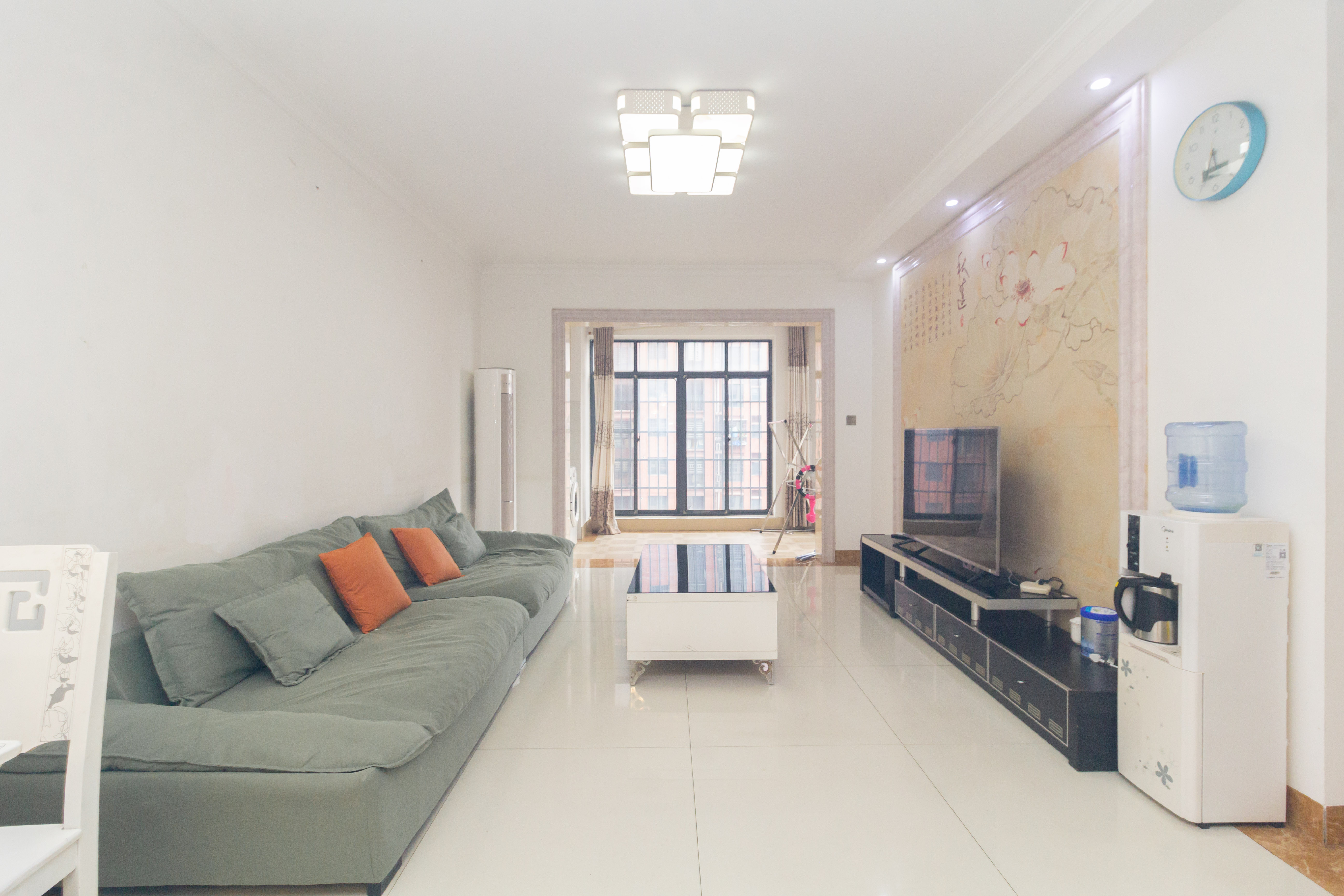 海德公园  4室2厅1卫    65.8万 海德公园  4室2厅1卫    65.8万客厅