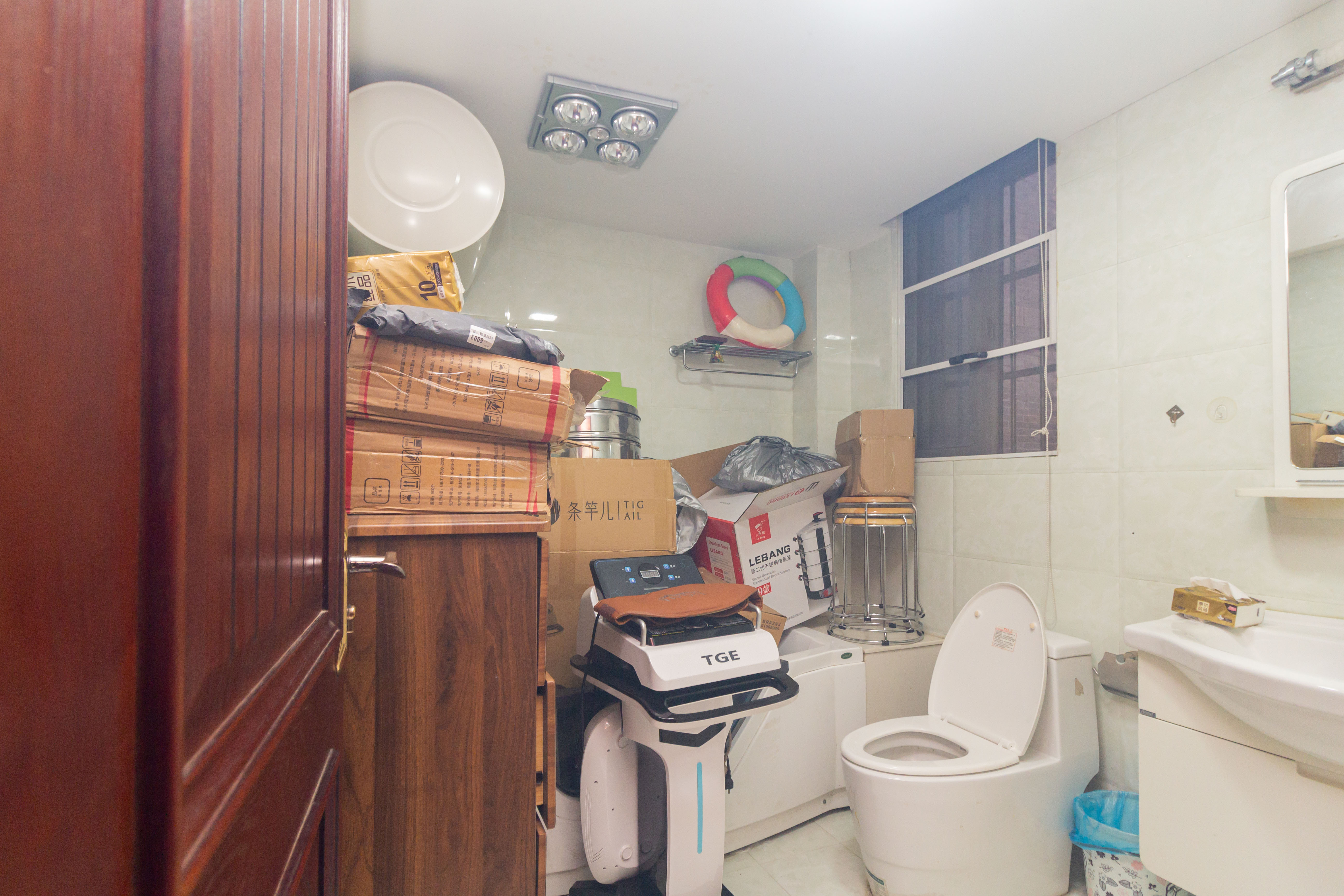 博雅湘水湾 3室2厅2卫 87.80万 博雅湘水湾 3室2厅2卫 87.80万卫生间