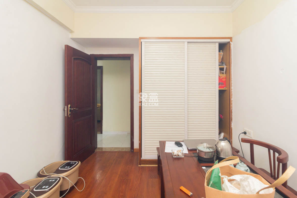 博雅湘水湾 3室2厅2卫 87.80万 博雅湘水湾 3室2厅2卫 87.80万卧室