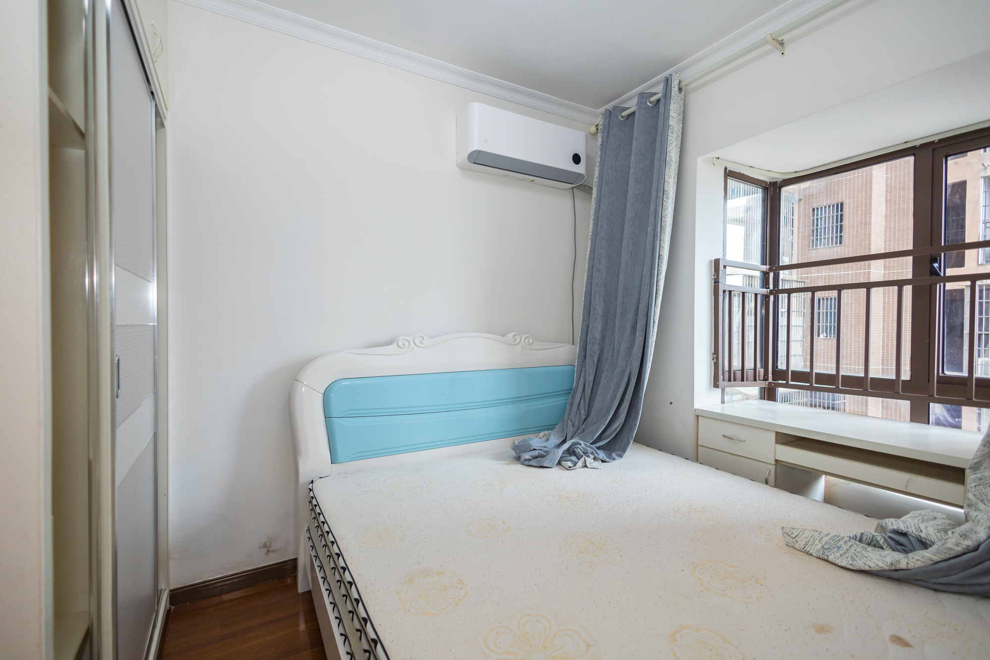 新长海广场 2室2厅1卫 58.2万 新长海广场 2室2厅1卫 58.2万卧室