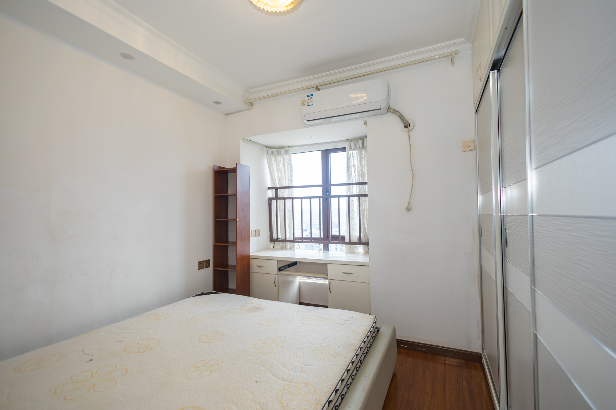 新长海广场 2室2厅1卫 58.2万 新长海广场 2室2厅1卫 58.2万卧室