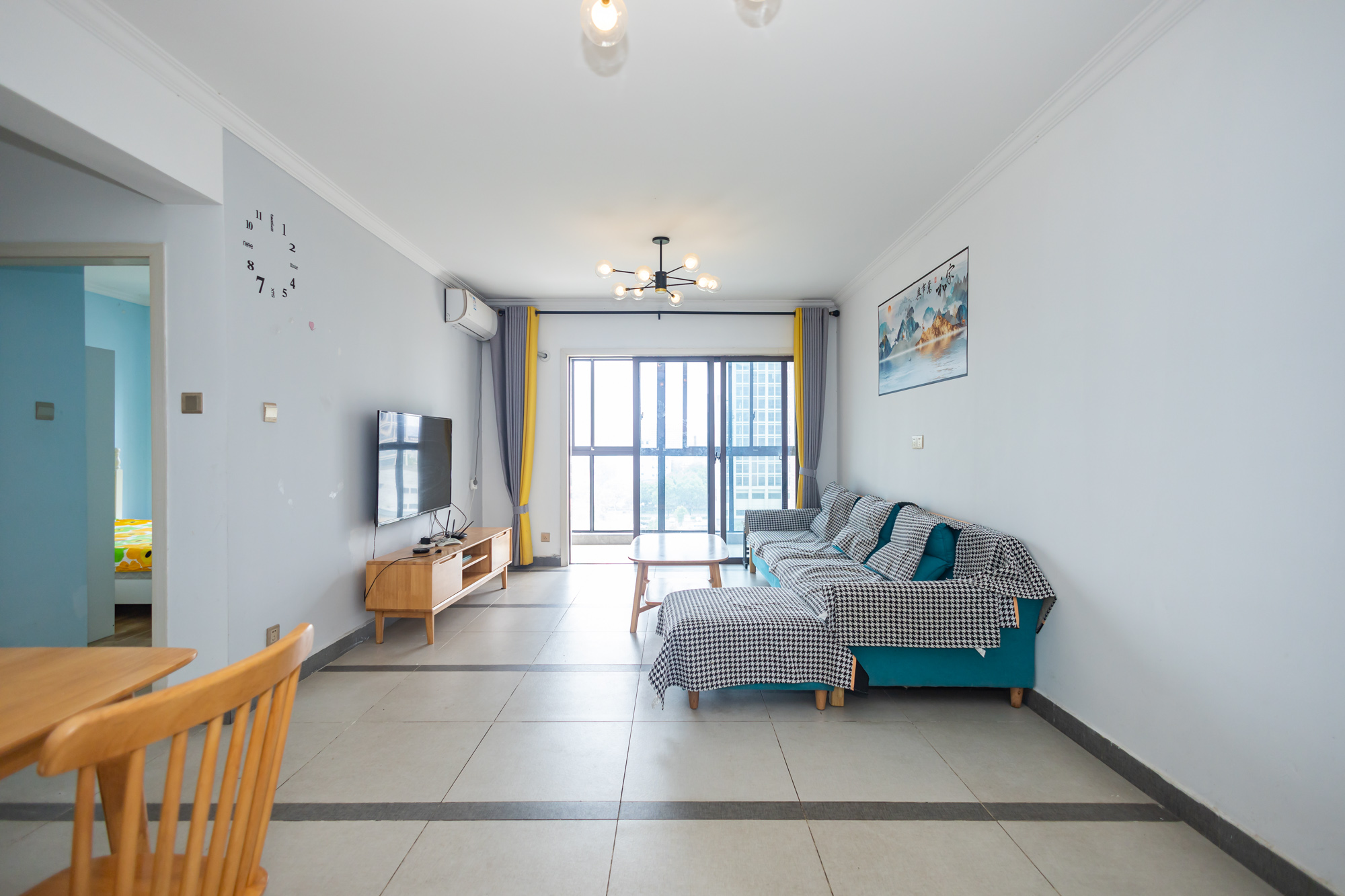 新长海广场  2室2厅1卫    58.8万 新长海广场  2室2厅1卫    58.8万客厅