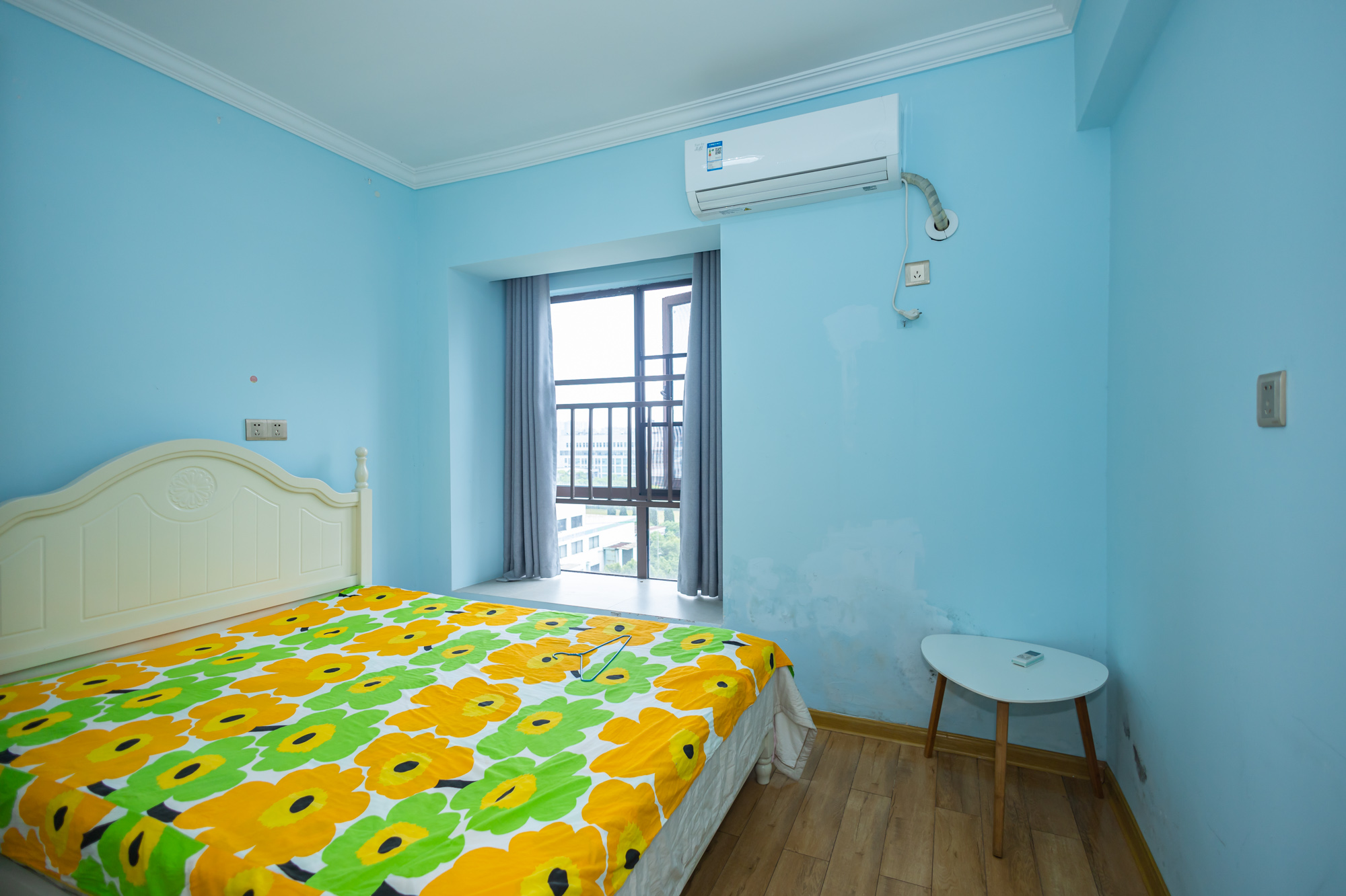 新长海广场  2室2厅1卫    58.8万 新长海广场  2室2厅1卫    58.8万卧室