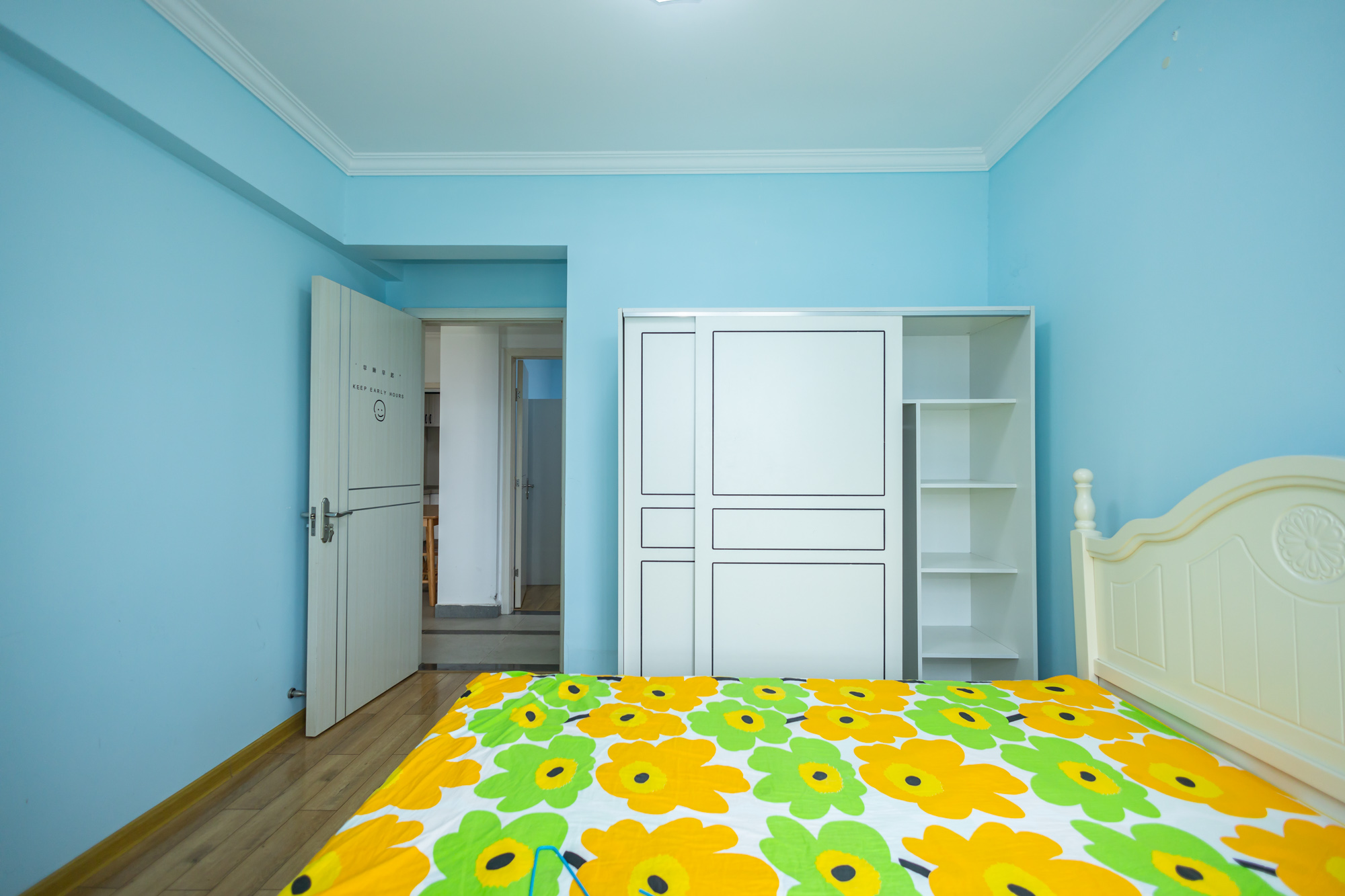 新长海广场  2室2厅1卫    58.8万 新长海广场  2室2厅1卫    58.8万卧室