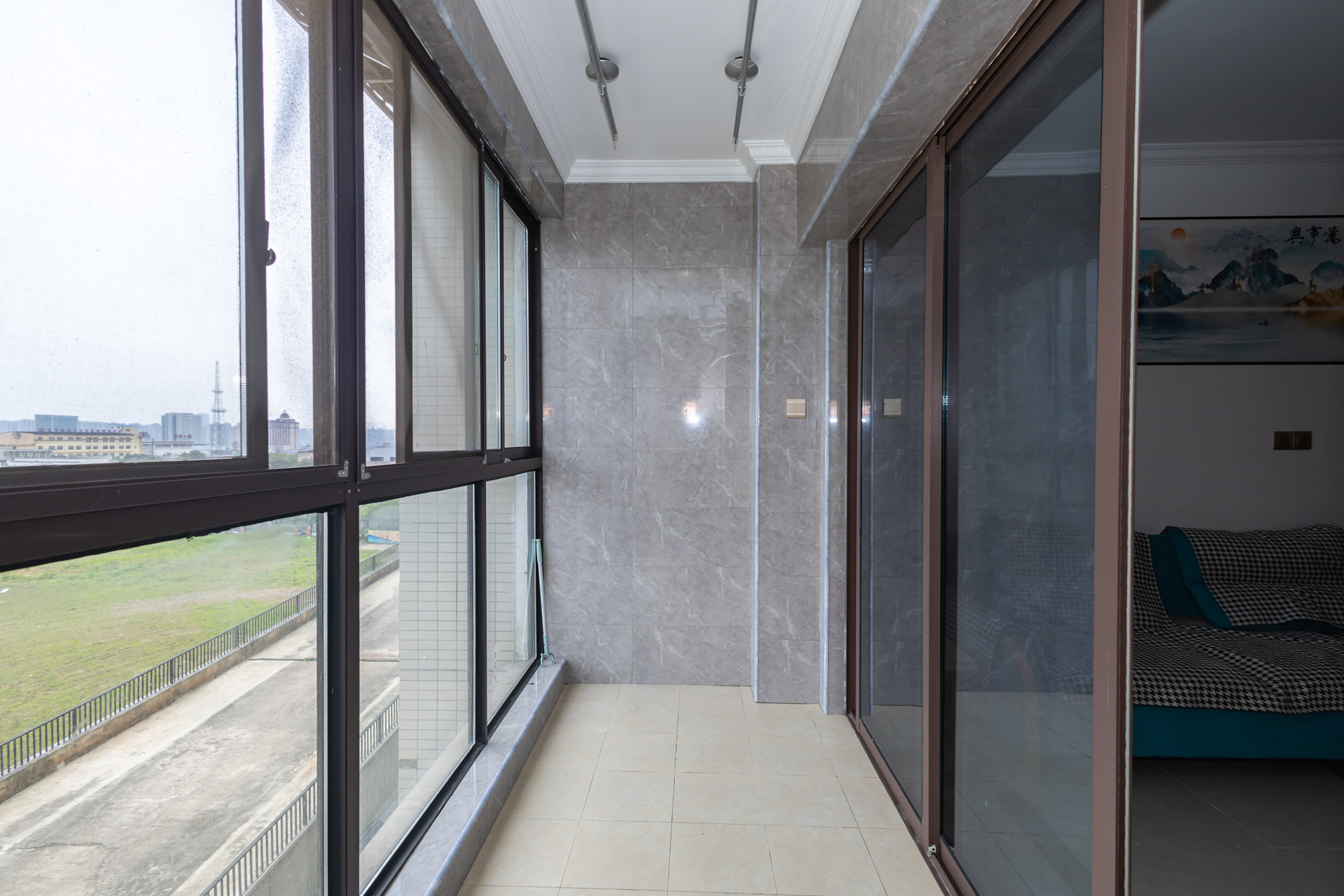 新长海广场  2室2厅1卫    58.8万 新长海广场  2室2厅1卫    58.8万阳台