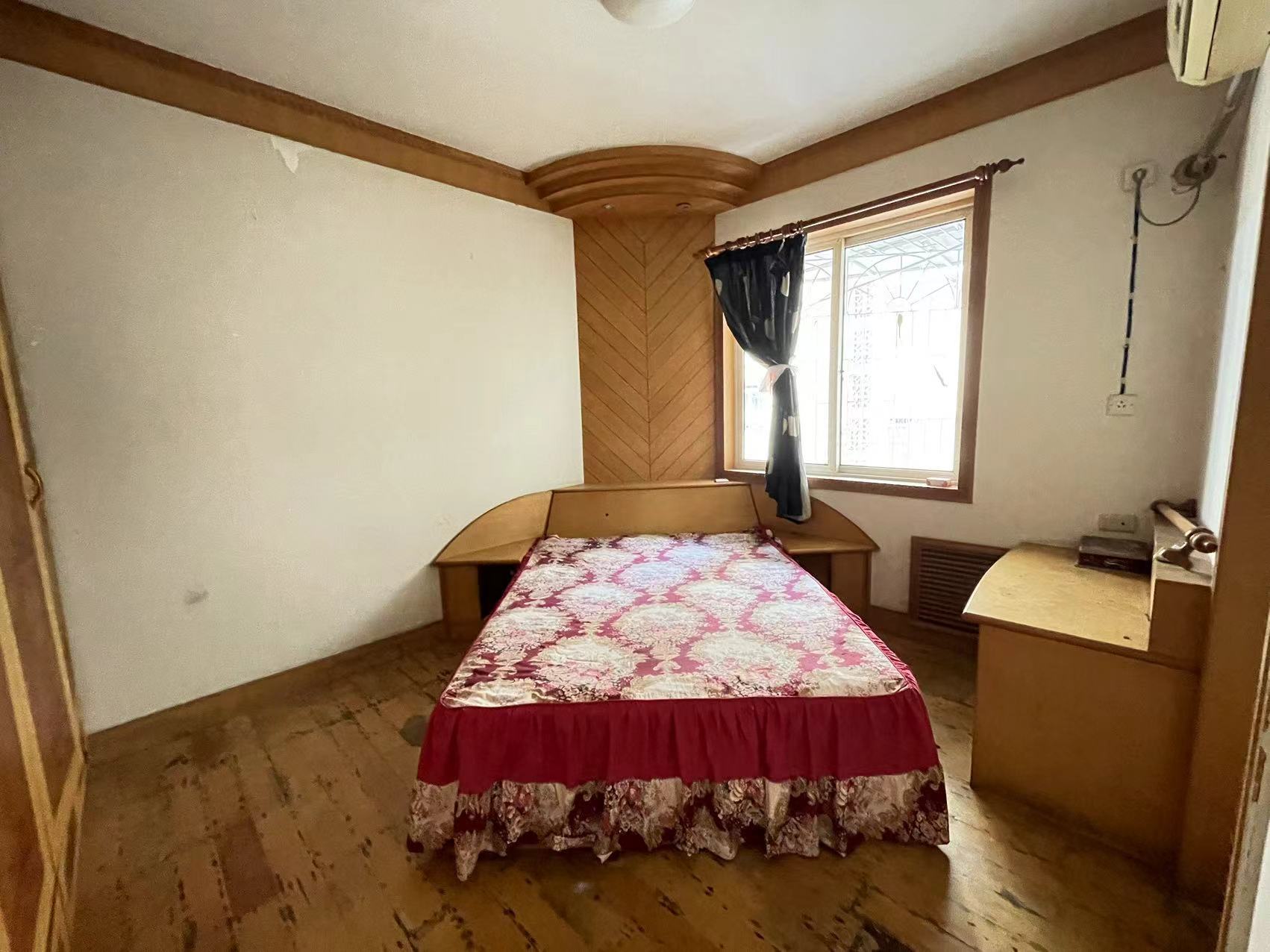 贺家土公交小区 3室2厅1卫 30.98万 贺家土公交小区 3室2厅1卫 30.98万室内图