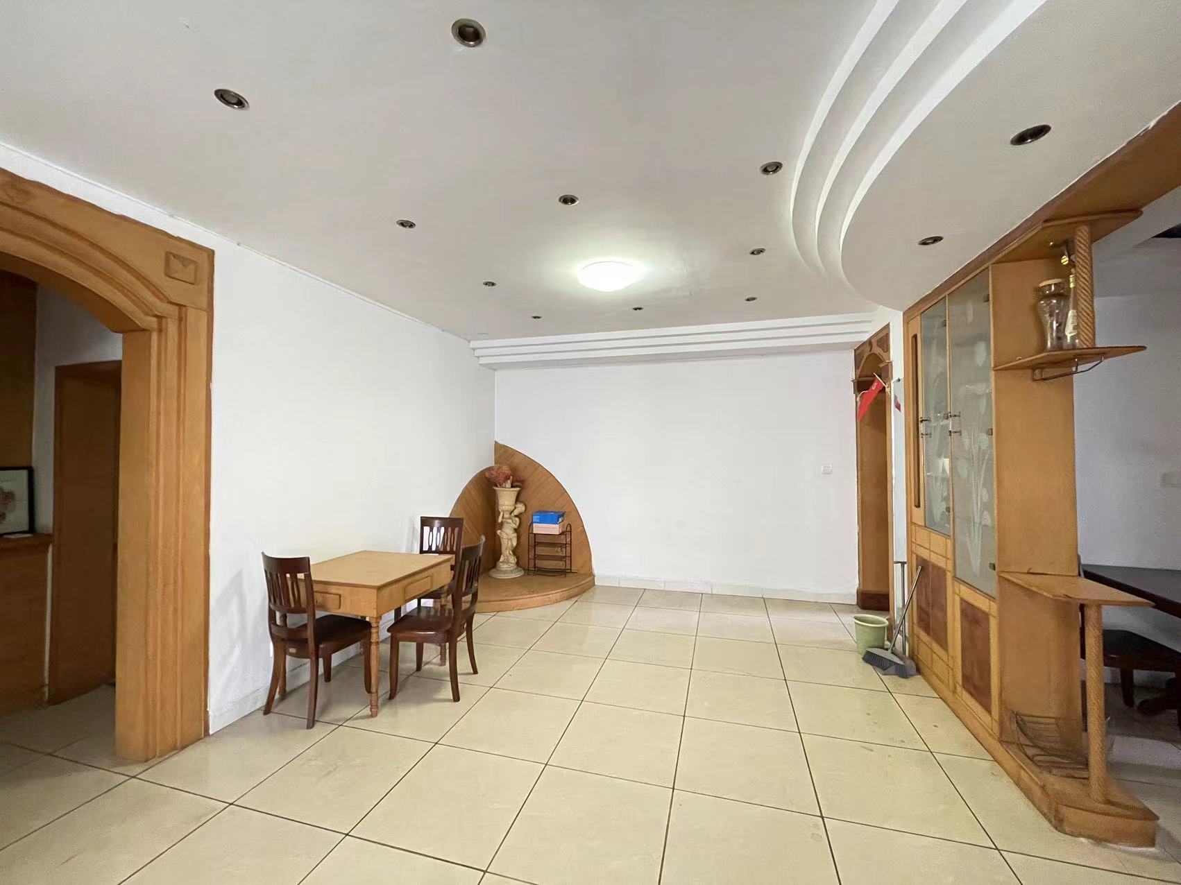 贺家土公交小区 3室2厅1卫 30.98万 贺家土公交小区 3室2厅1卫 30.98万室内图