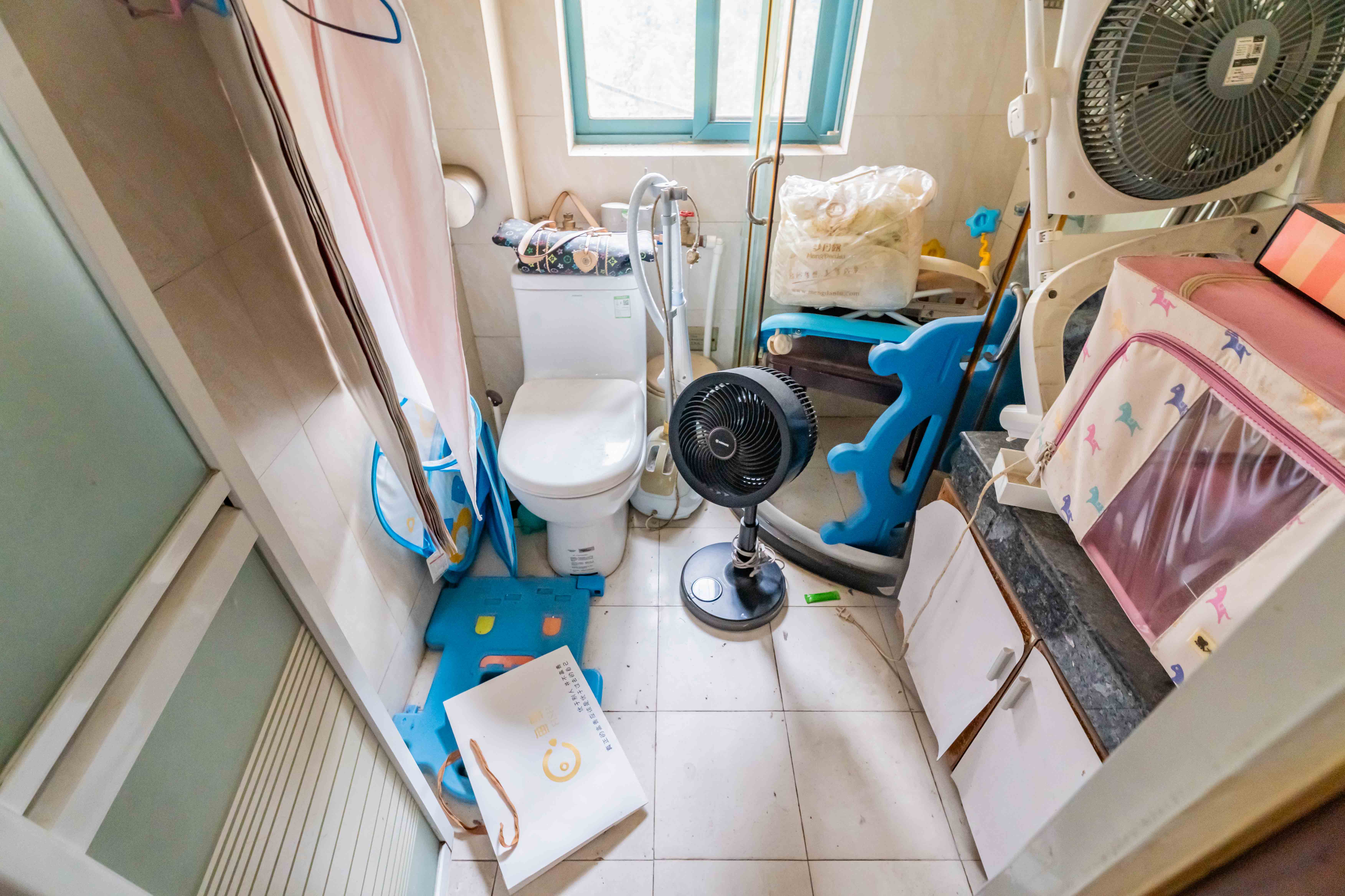 圣爵菲斯 3室2厅2卫 79.8万 圣爵菲斯 3室2厅2卫 79.8万卫生间