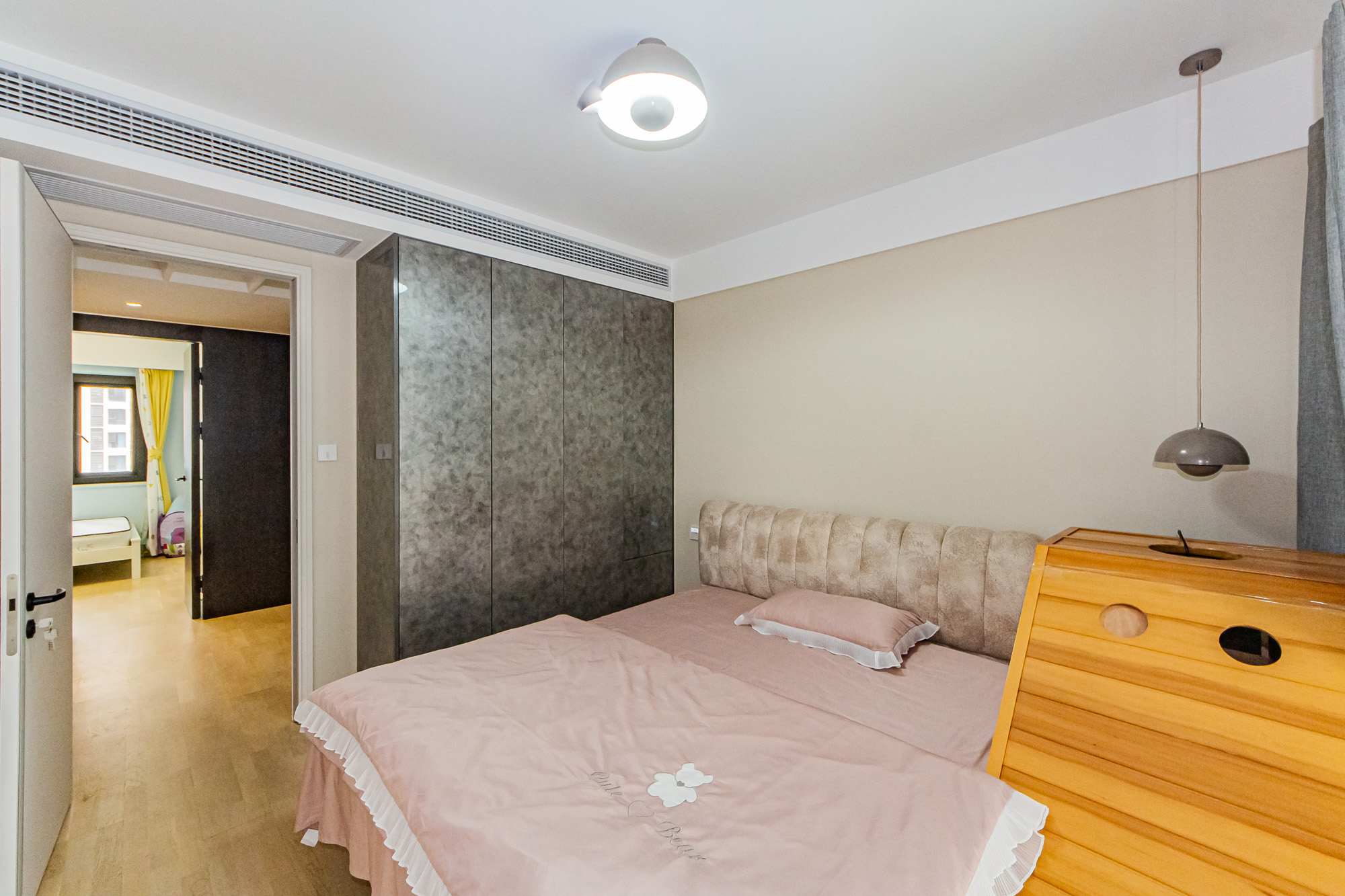 北辰三角洲C3区  4室2厅3卫    350.0万 北辰三角洲C3区  4室2厅3卫    350.0万卧室