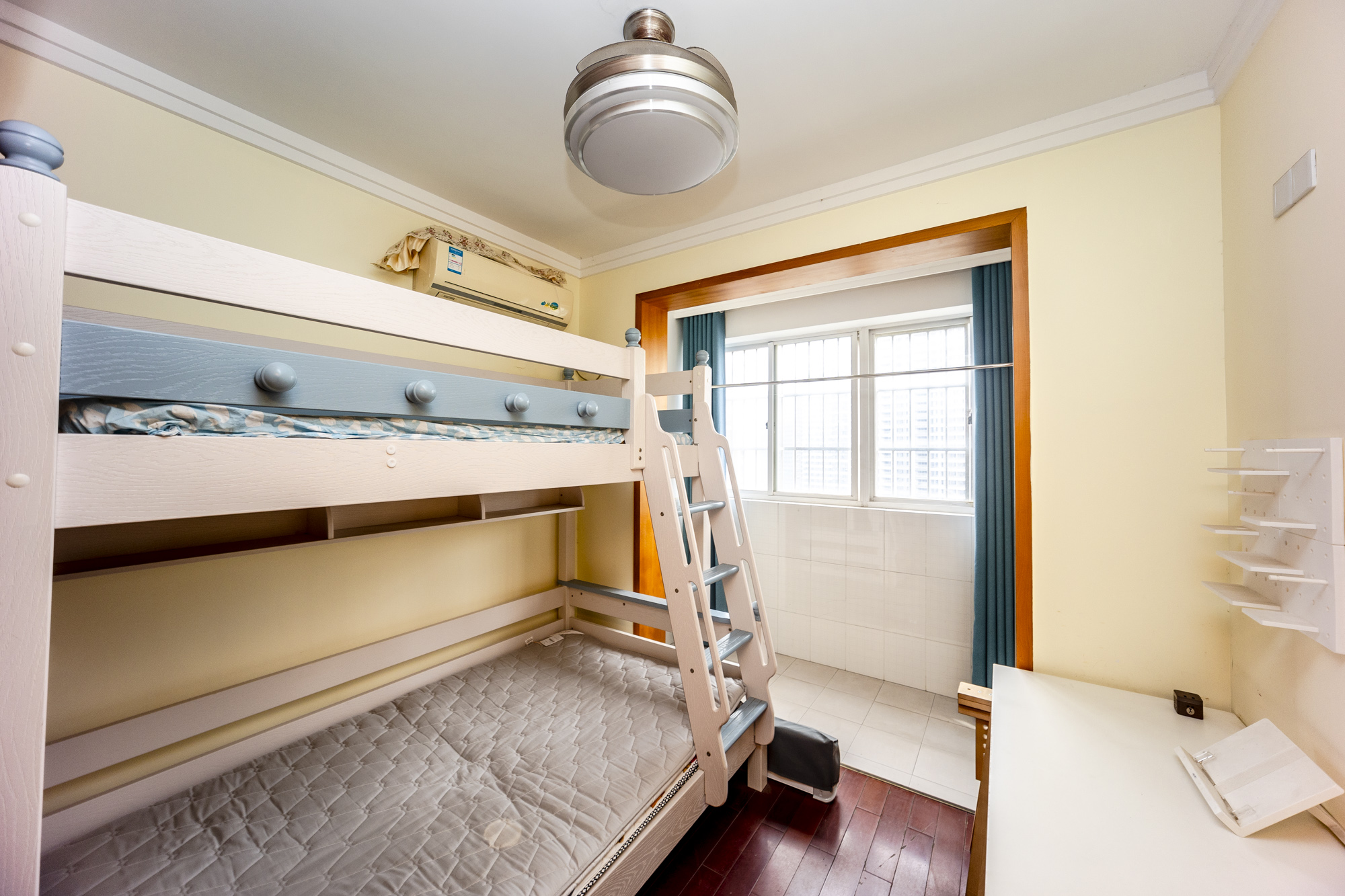 智邦家园  4室2厅2卫    115.0万 智邦家园  4室2厅2卫    115.0万卧室