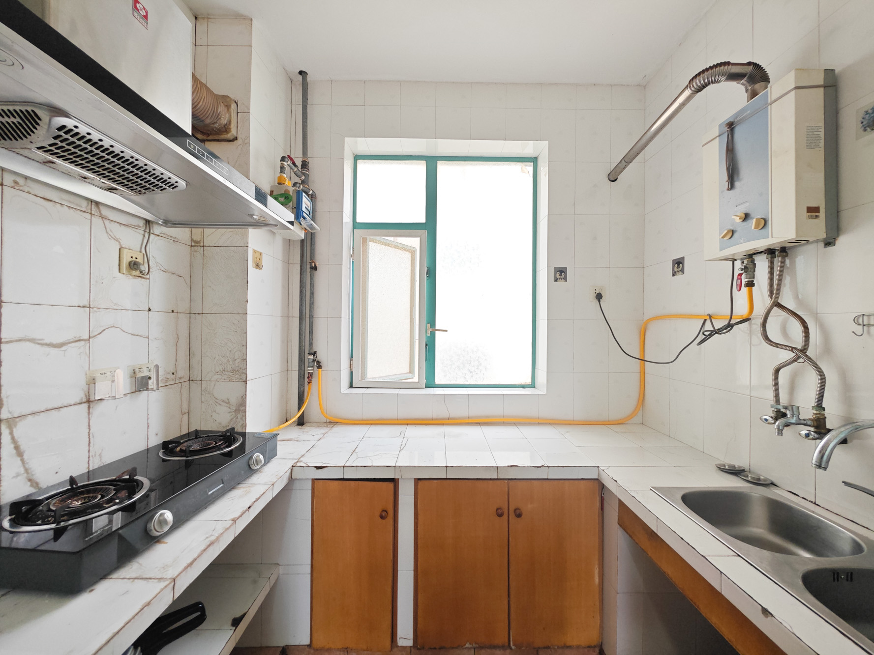 美林景园  2室2厅1卫    65.0万 美林景园  2室2厅1卫    65.0万厨房