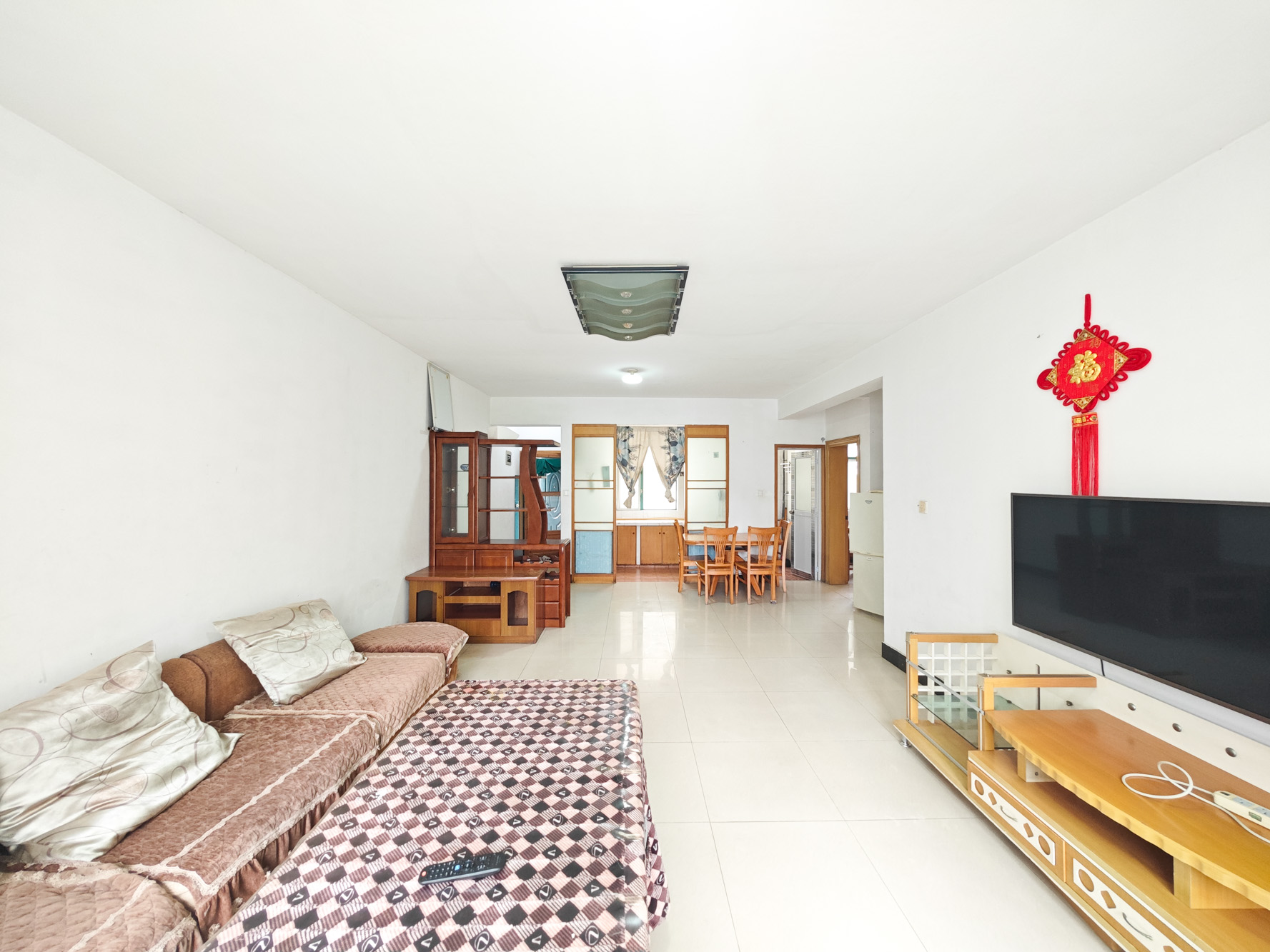 美林景园  2室2厅1卫    65.0万 美林景园  2室2厅1卫    65.0万客厅