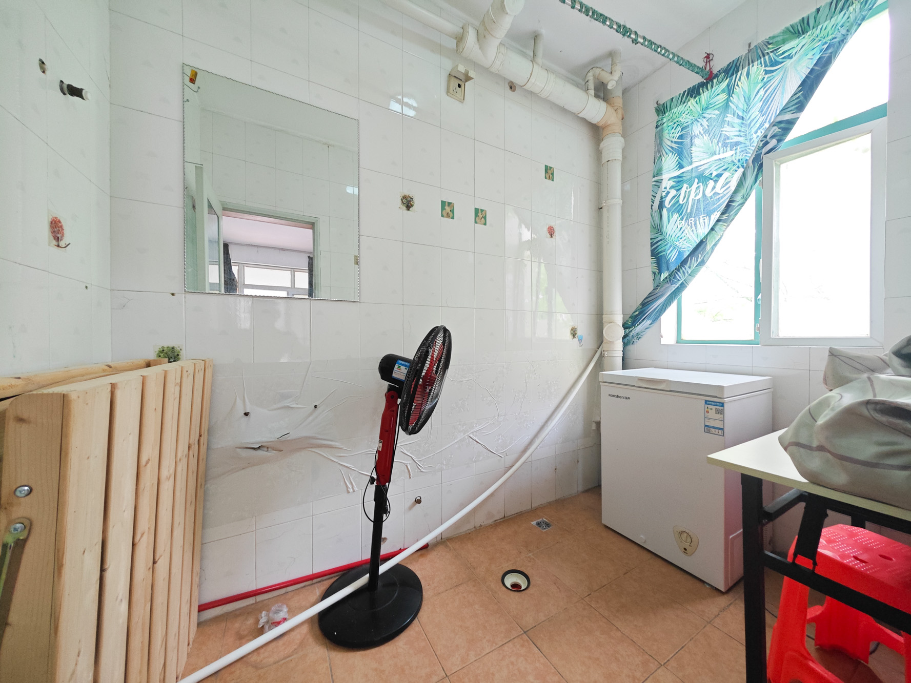 美林景园  2室2厅1卫    65.0万 美林景园  2室2厅1卫    65.0万卫生间