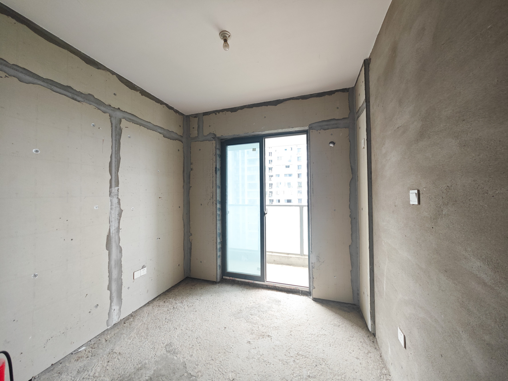 天翼花园(中国电信单位房)  4室2厅2卫    185.0万 天翼花园(中国电信单位房)  4室2厅2卫    185.0万卧室