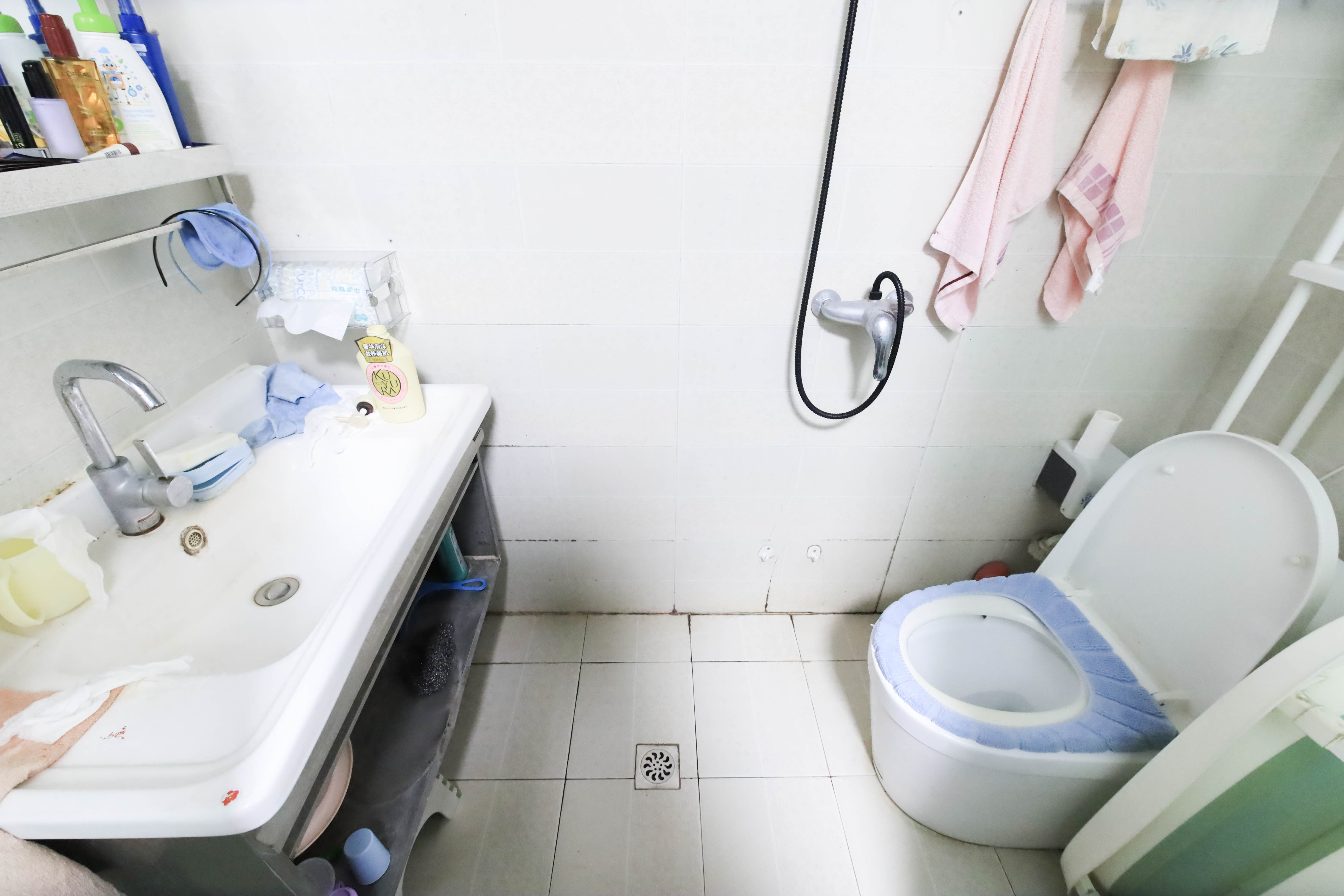 桂花楼(桂花大厦)  2室2厅1卫    60.0万 桂花楼(桂花大厦)  2室2厅1卫    60.0万卫生间