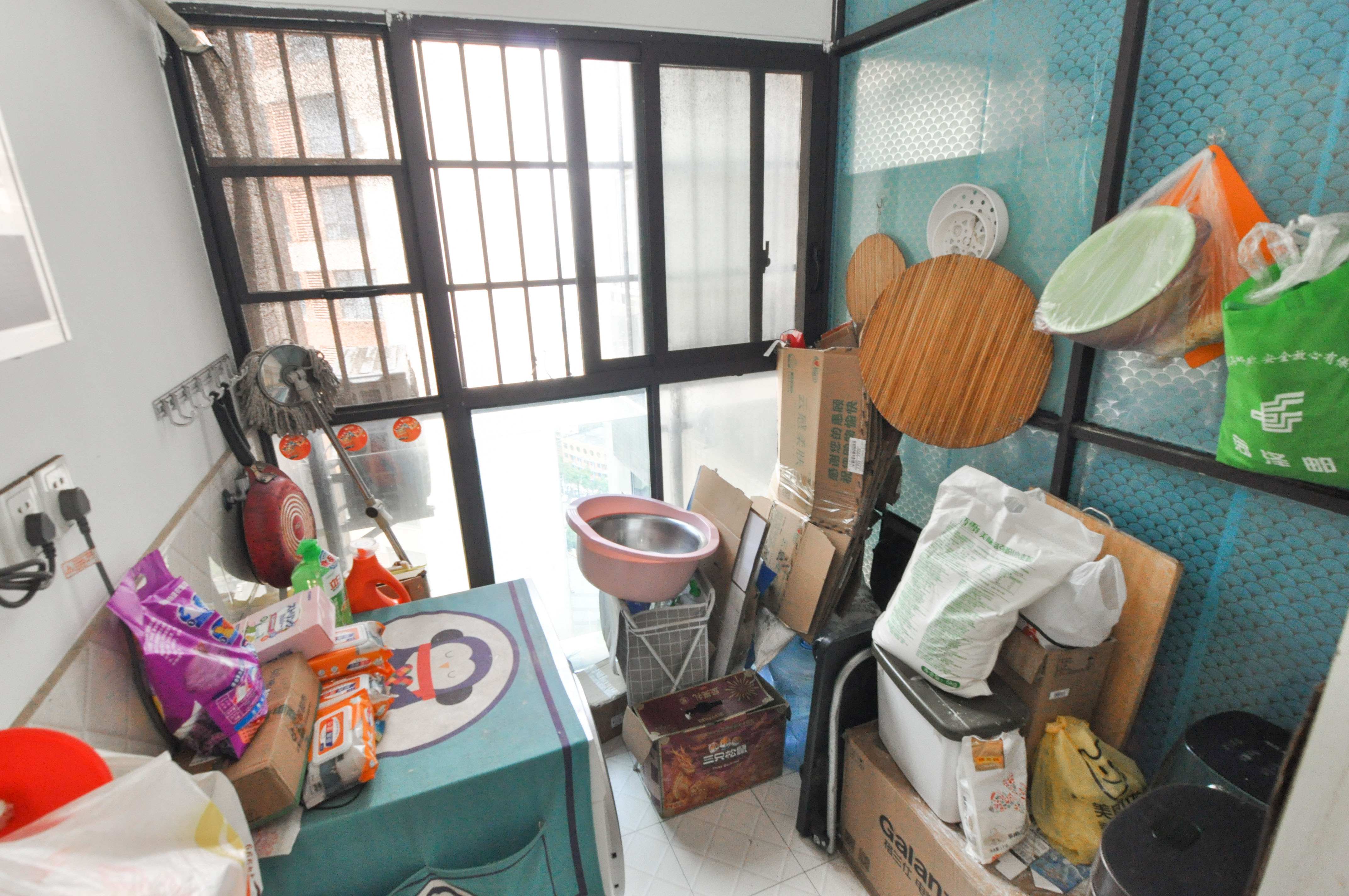 达美D6区  3室2厅1卫   121.80万卧室