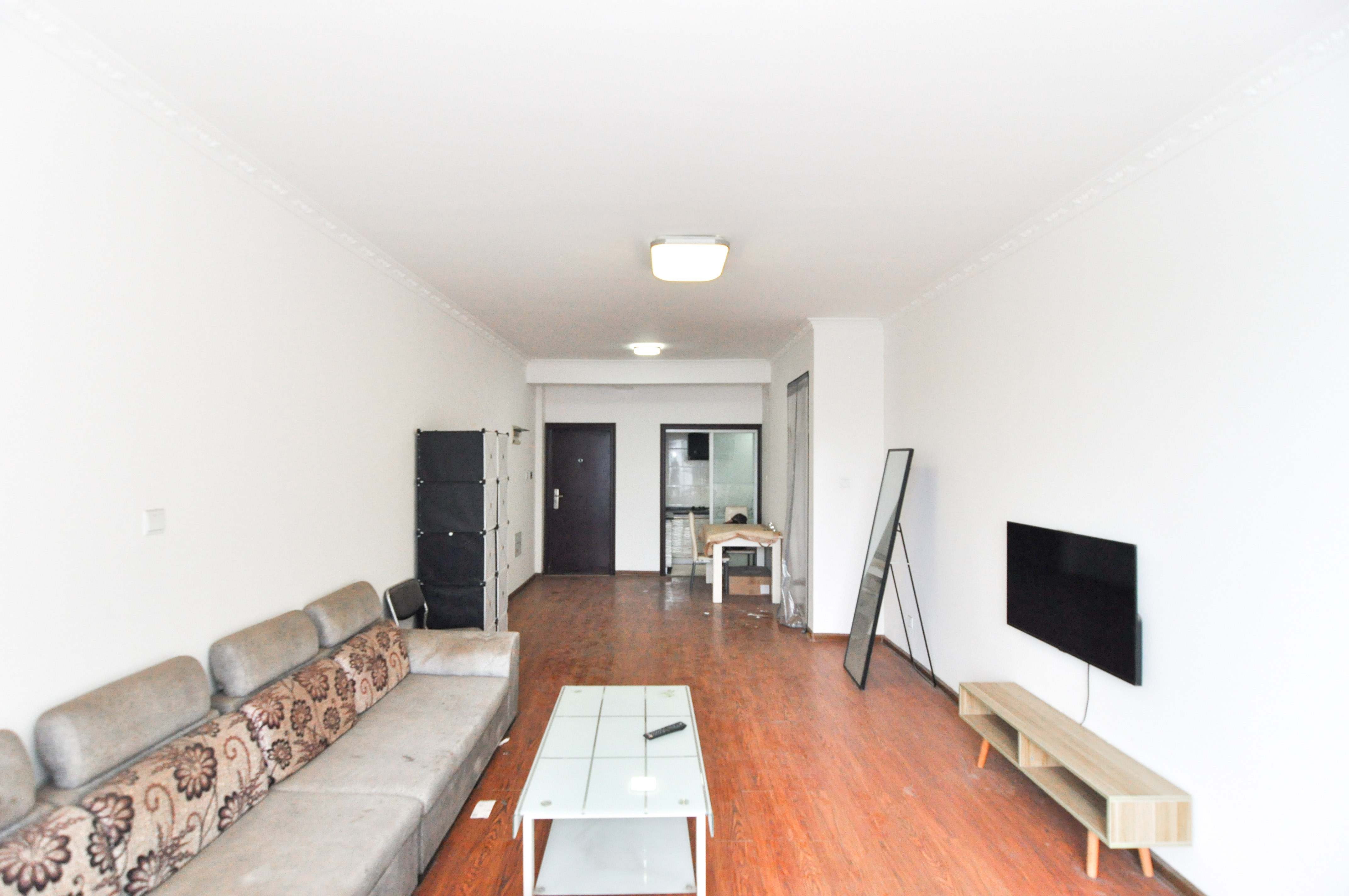 恒泰广场  3室2厅1卫    62.0万 恒泰广场  3室2厅1卫    62.0万