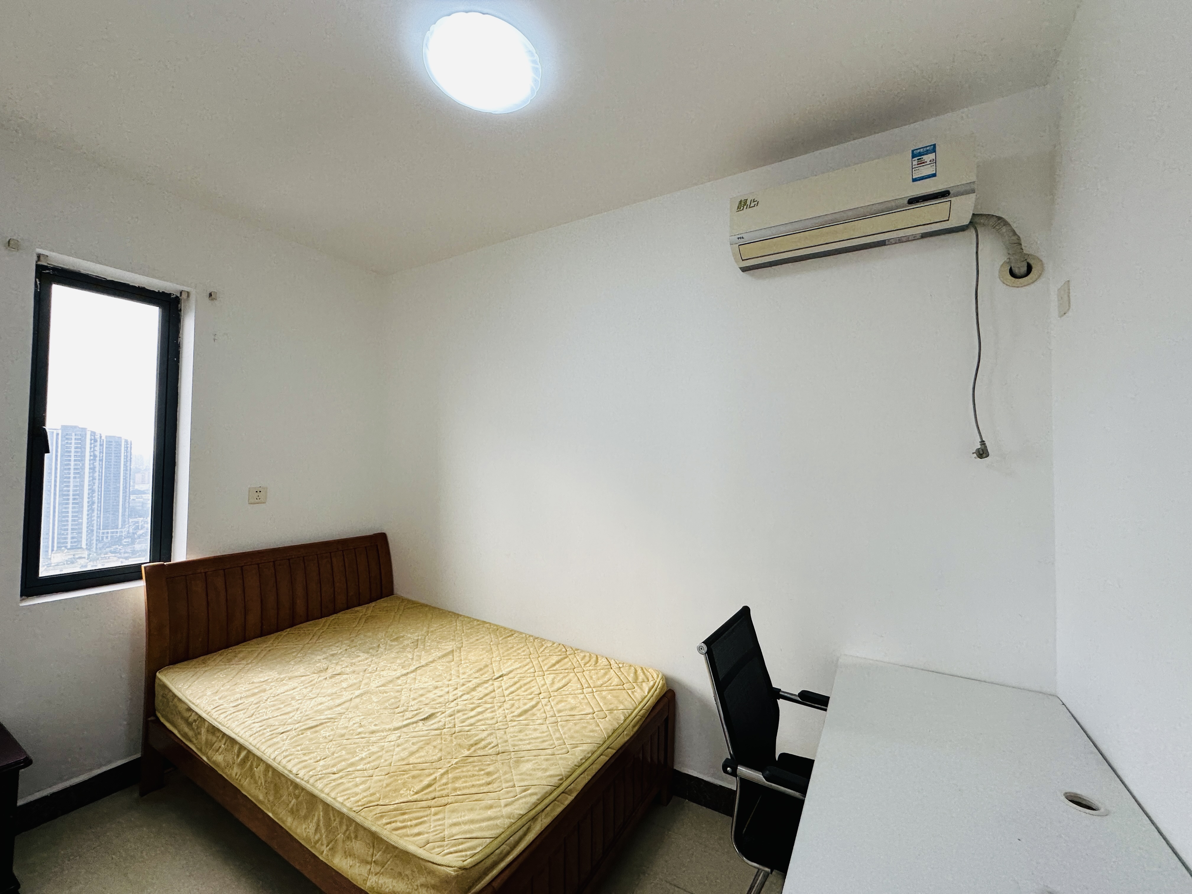 申鑫国际广场  1室1厅1卫    60.0万 申鑫国际广场  1室1厅1卫    60.0万卧室