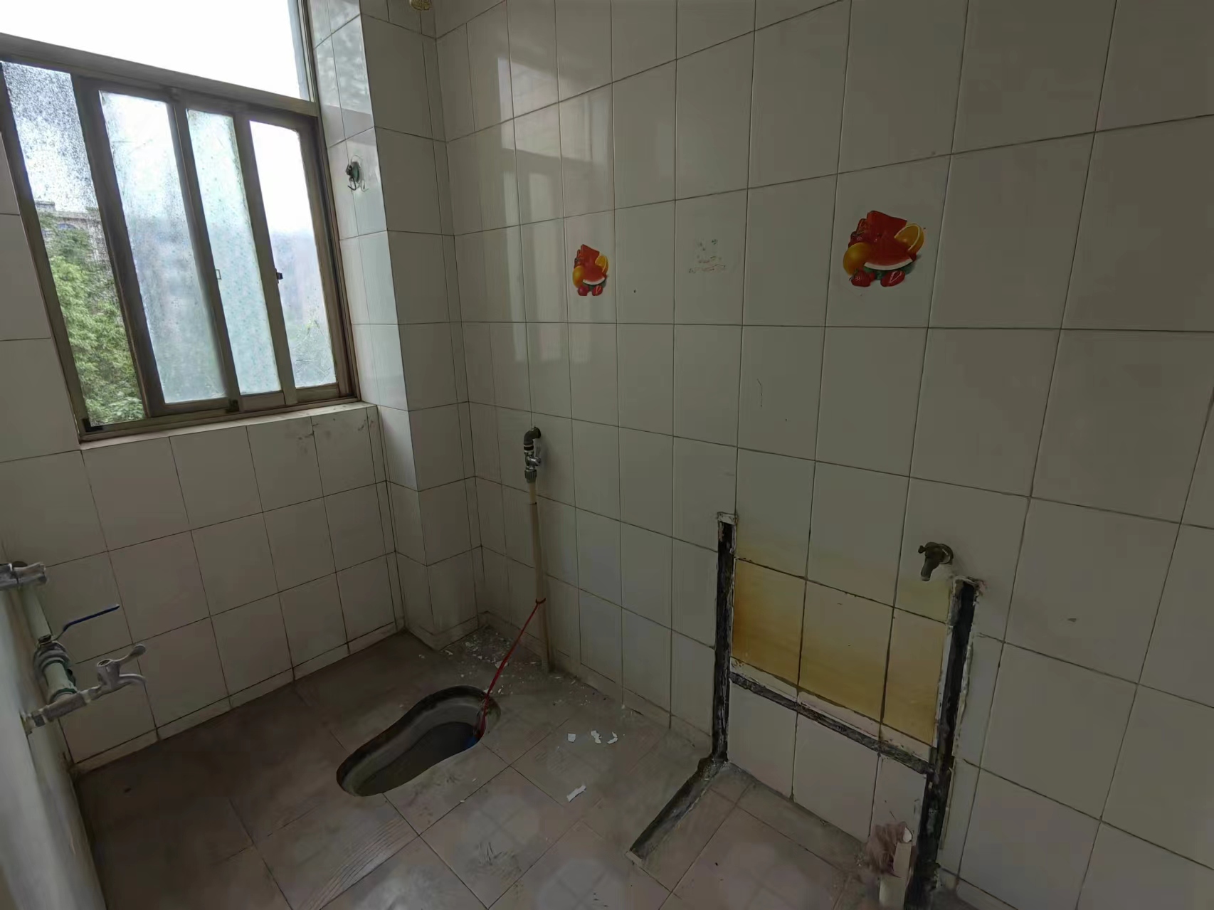 玉兰小区(建设一村)  2室1厅1卫    24.0万 玉兰小区(建设一村)  2室1厅1卫    24.0万室内图