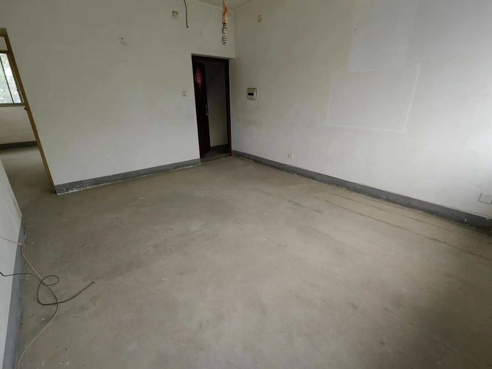 玉兰小区(建设一村)  2室1厅1卫    24.0万 玉兰小区(建设一村)  2室1厅1卫    24.0万室内图