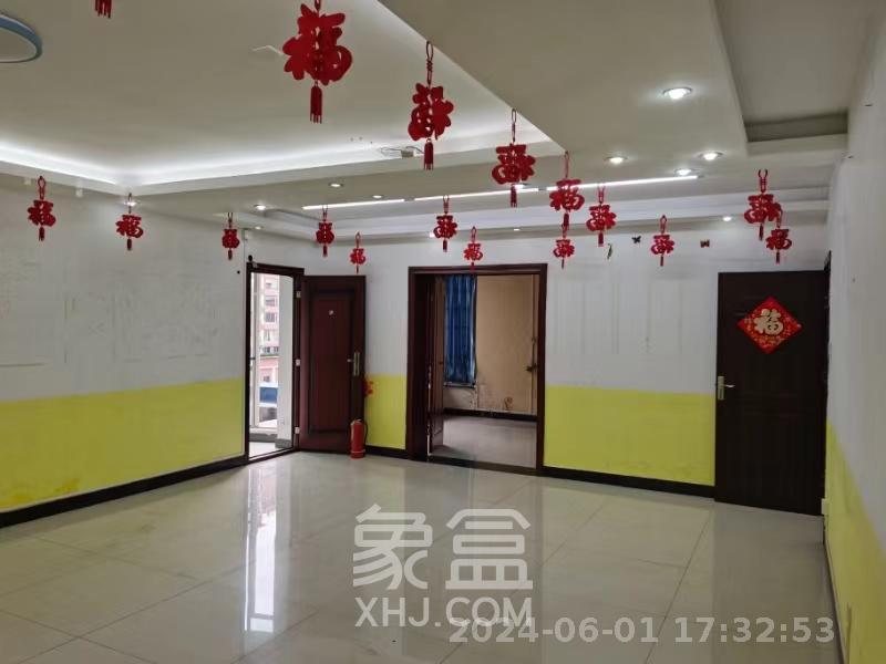 湖南财富中心  3室2厅1卫   4600.00元/月室内图