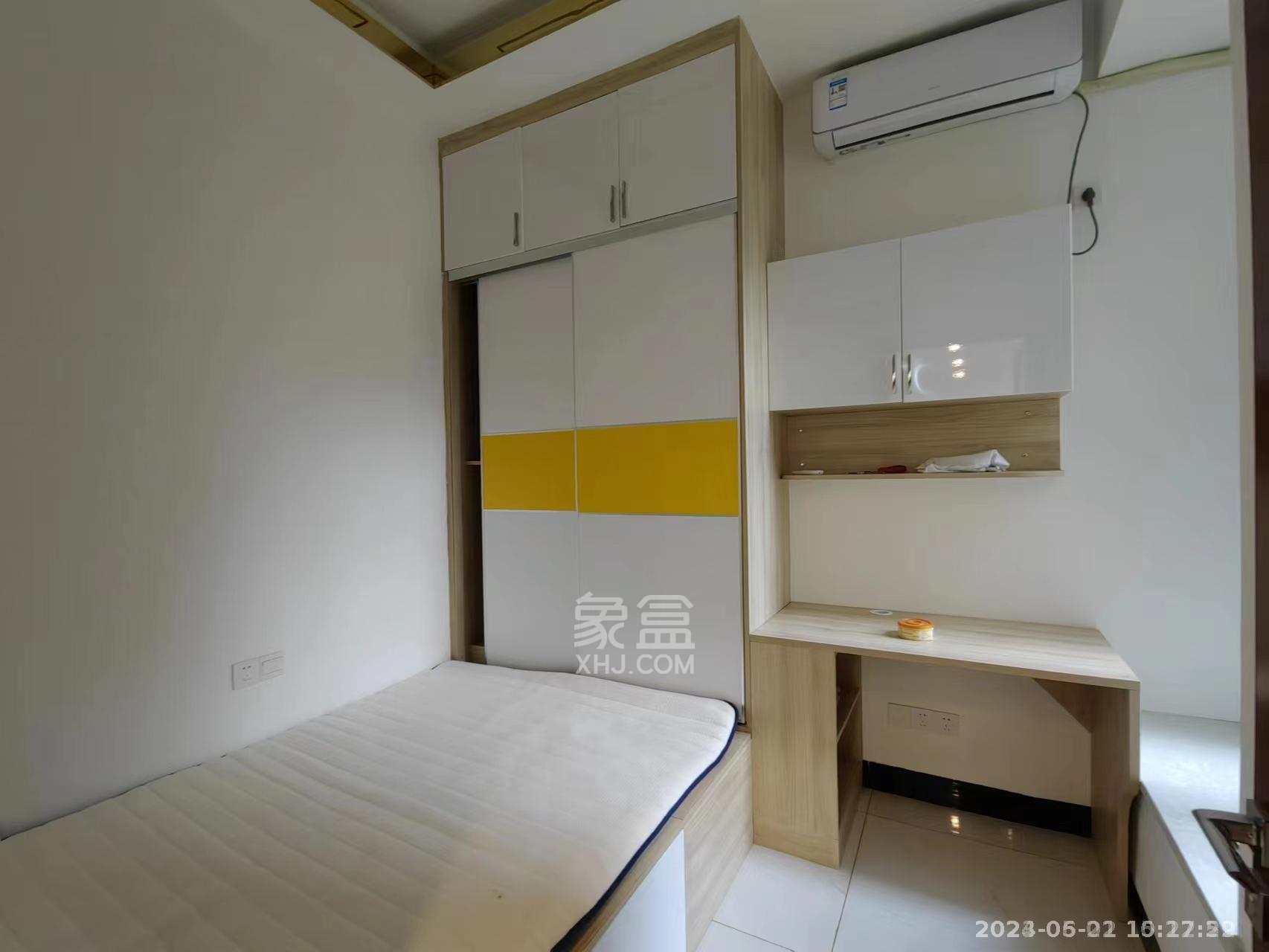 恒大华府 3室2厅1卫 2100.00元/月 恒大华府 3室2厅1卫 2100.00元/月室内图