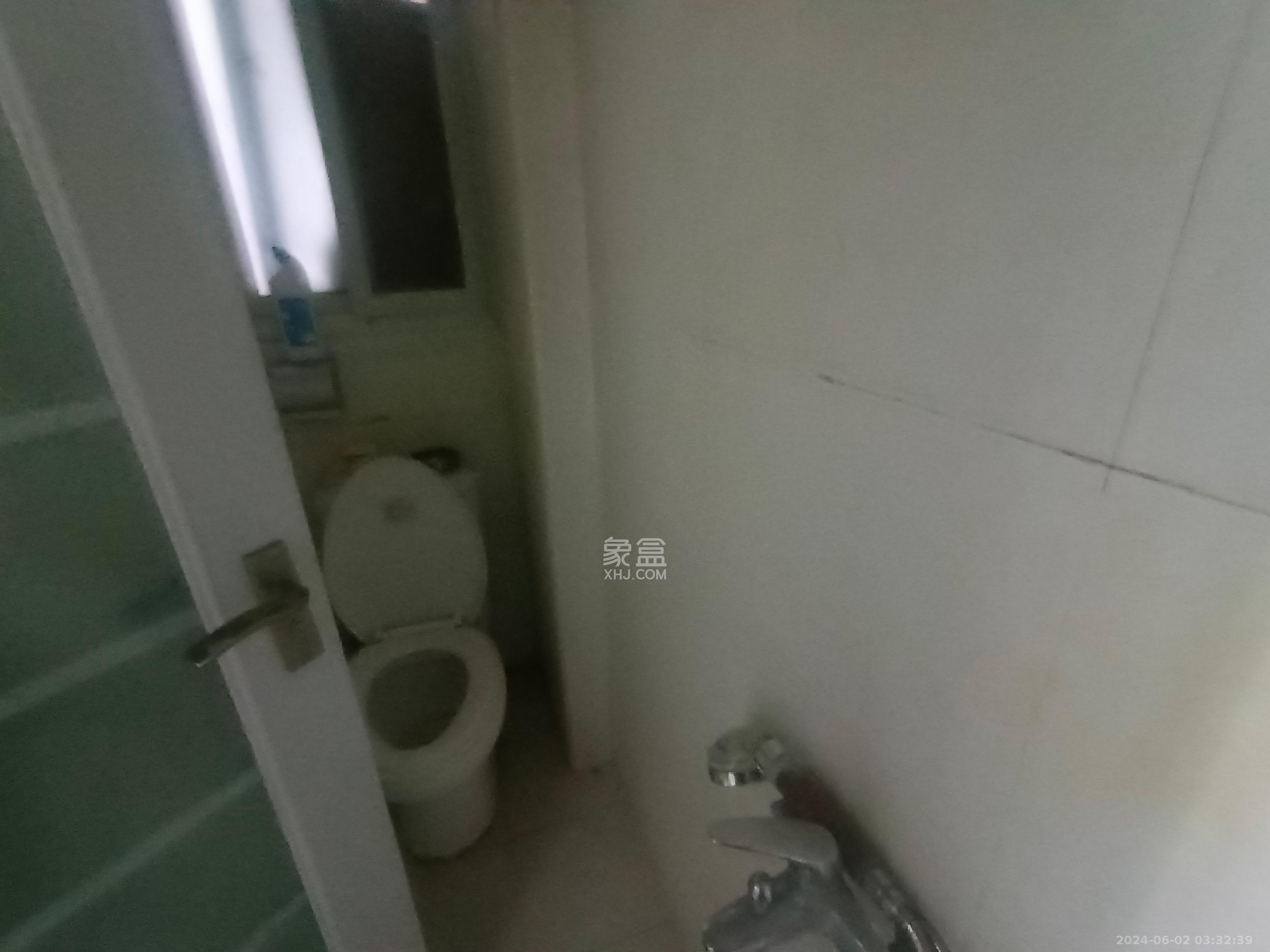 锦泰家园（锦泰商务大厦）  5室2厅1卫   5500.00元/月室内图
