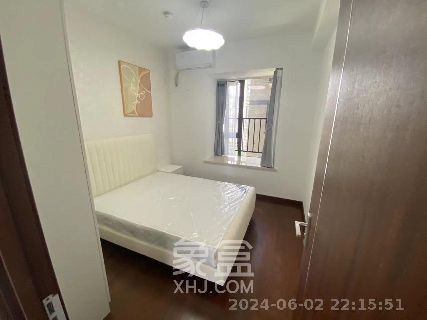 万润滨江天著  4室2厅2卫   4000.00元/月室内图