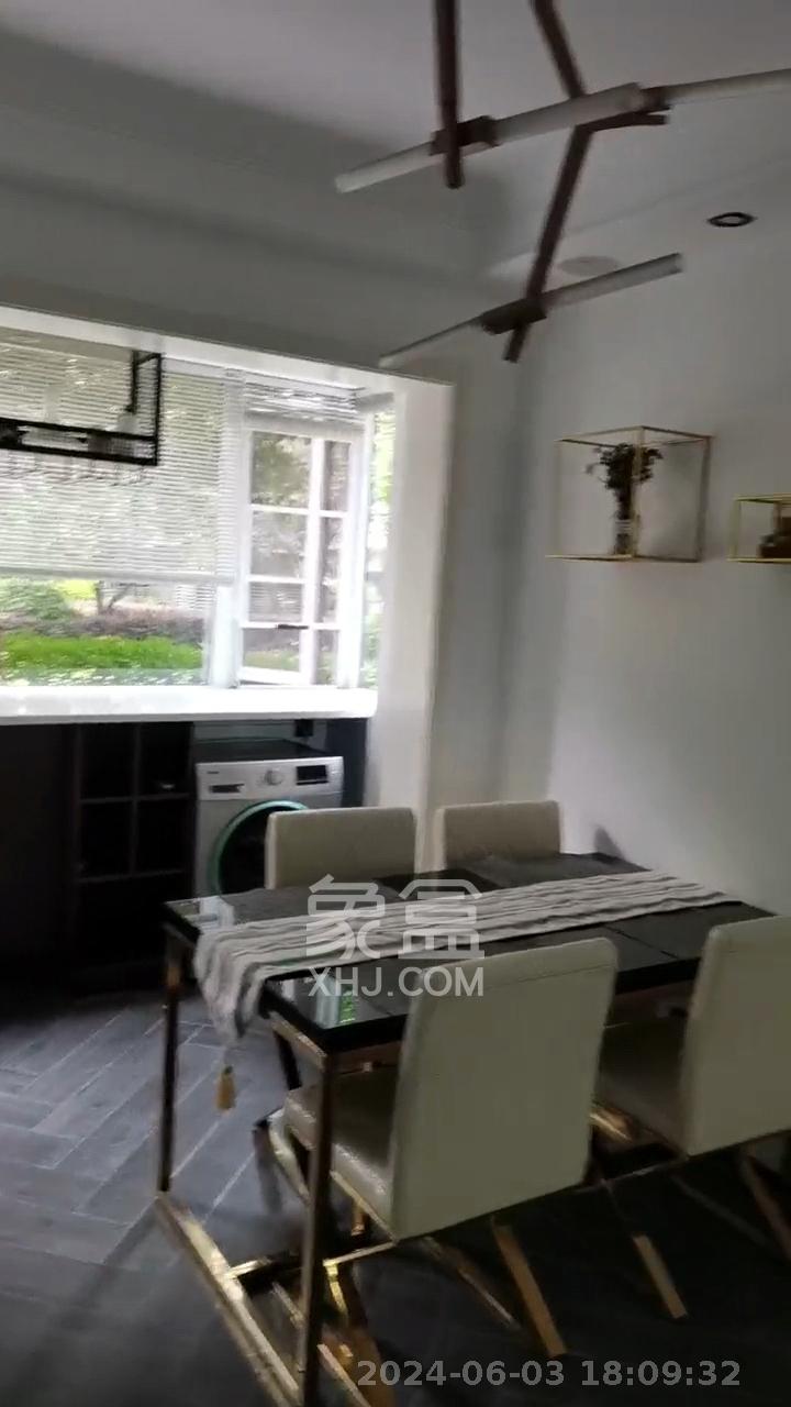 新华联梦想城 4室2厅2卫 2500.0元/月 新华联梦想城 4室2厅2卫 2500.0元/月室内图