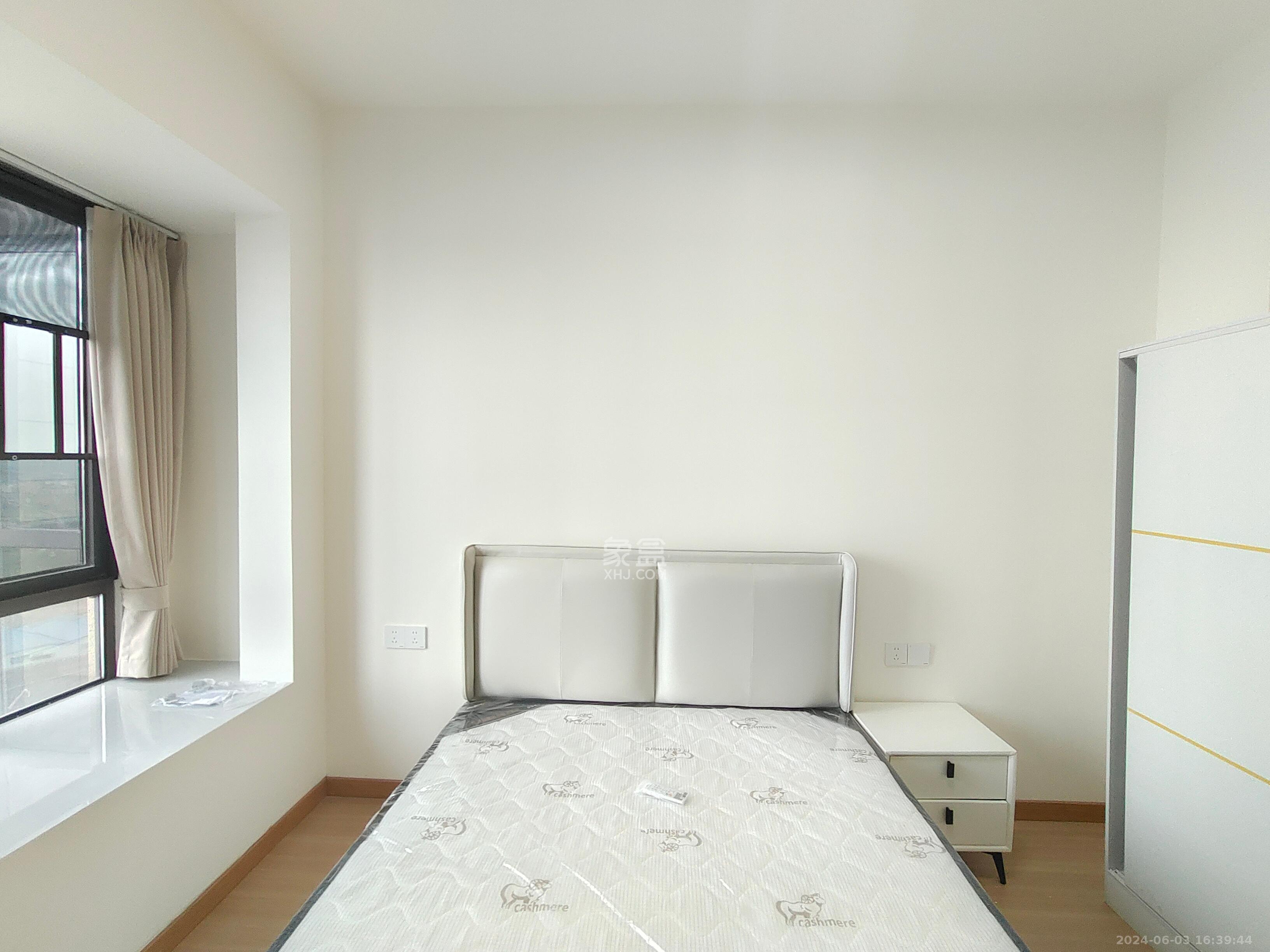 湘域芯城一期 3室2厅2卫 2600.0元/月 湘域芯城一期 3室2厅2卫 2600.0元/月室内图