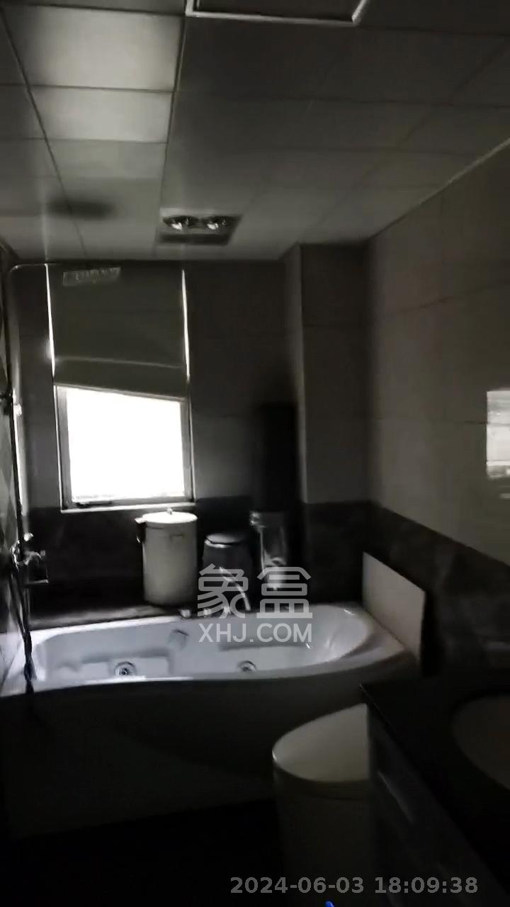 新华联梦想城 4室2厅2卫 2500.0元/月 新华联梦想城 4室2厅2卫 2500.0元/月室内图