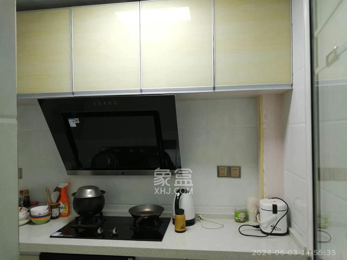 佳兆业水岸新都  3室2厅2卫   1800.00元/月室内图