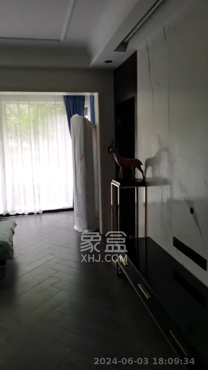 新华联梦想城 4室2厅2卫 2500.0元/月 新华联梦想城 4室2厅2卫 2500.0元/月室内图