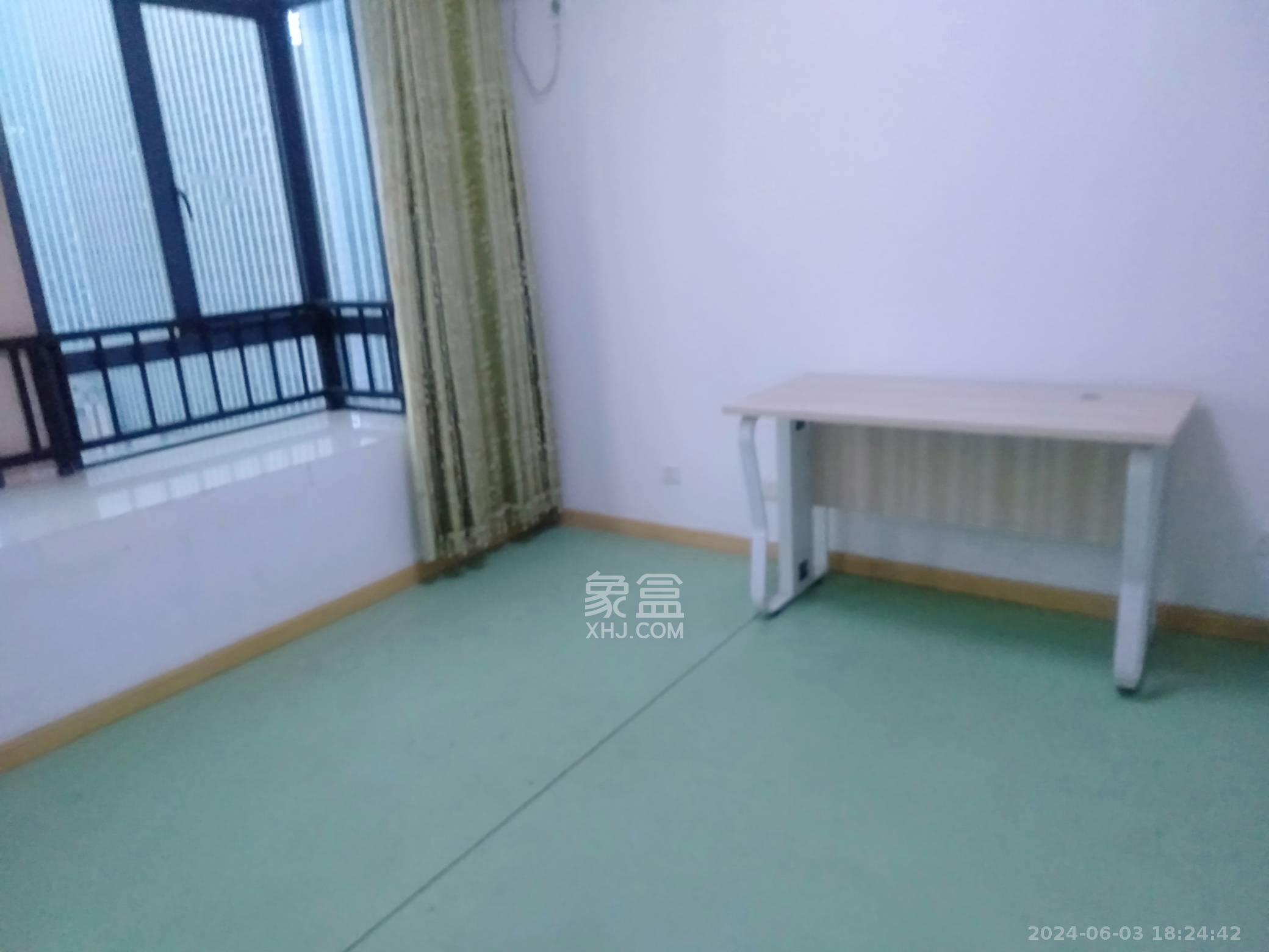 融圣国际  3室2厅2卫   4200.00元/月室内图
