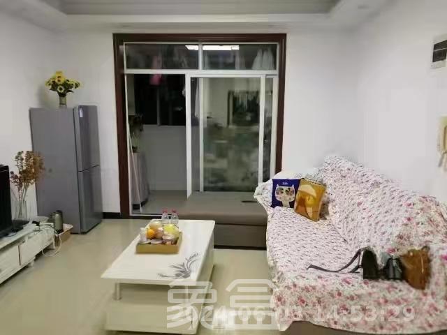 润芳园  3室2厅1卫   2200.00元/月室内图