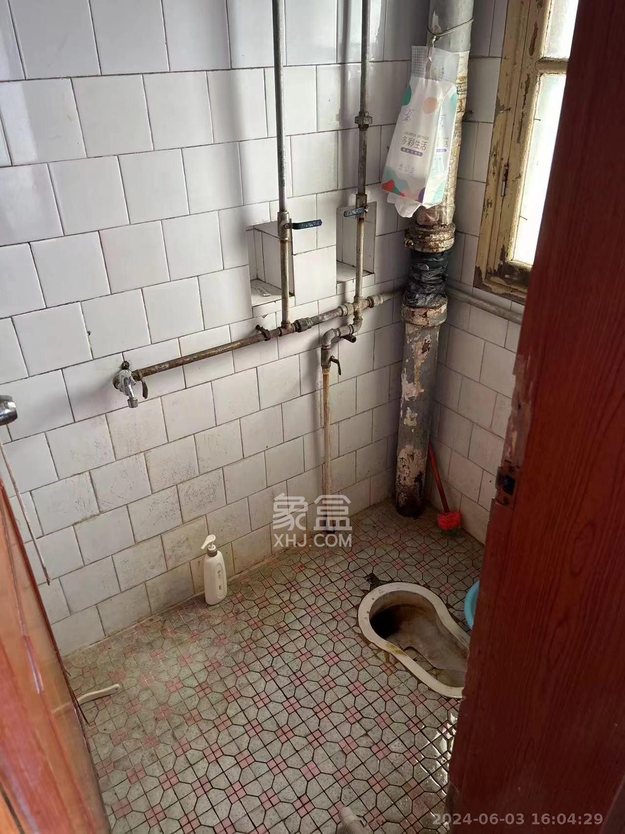 汽制宿舍  2室2厅1卫   1200.00元/月室内图