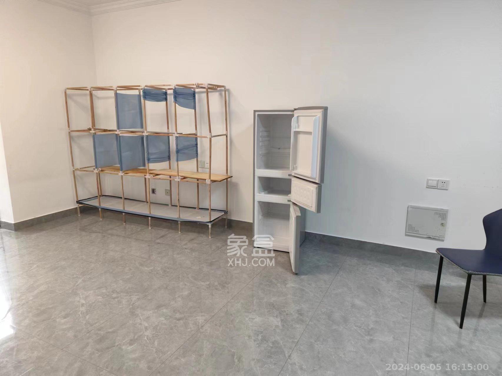 剑桥名门  1室1厅1卫   1700.00元/月室内图