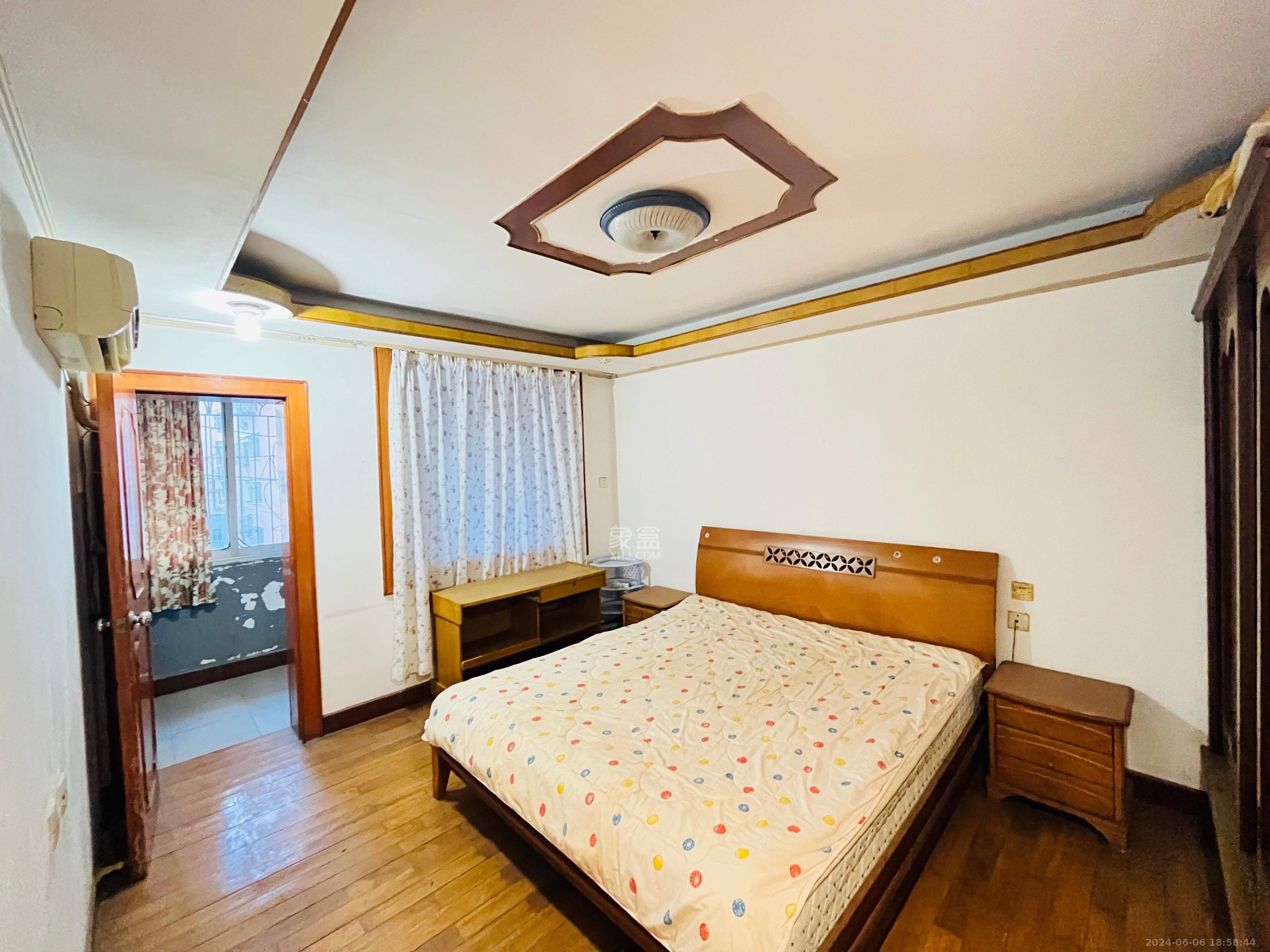 南建公寓  2室2厅2卫   1500.00元/月室内图