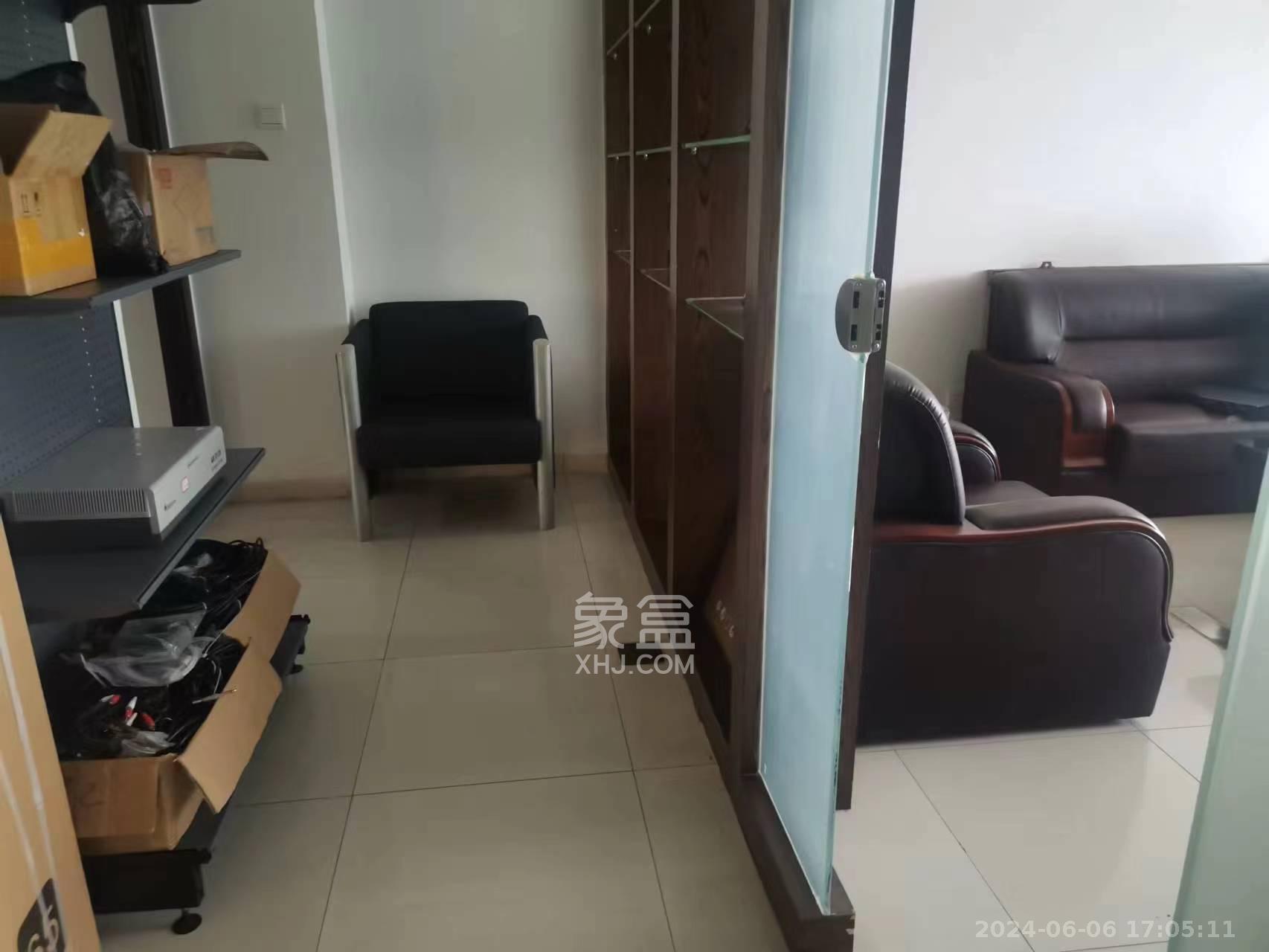建鸿达现代城  5室2厅2卫   15500.00元/月室内图