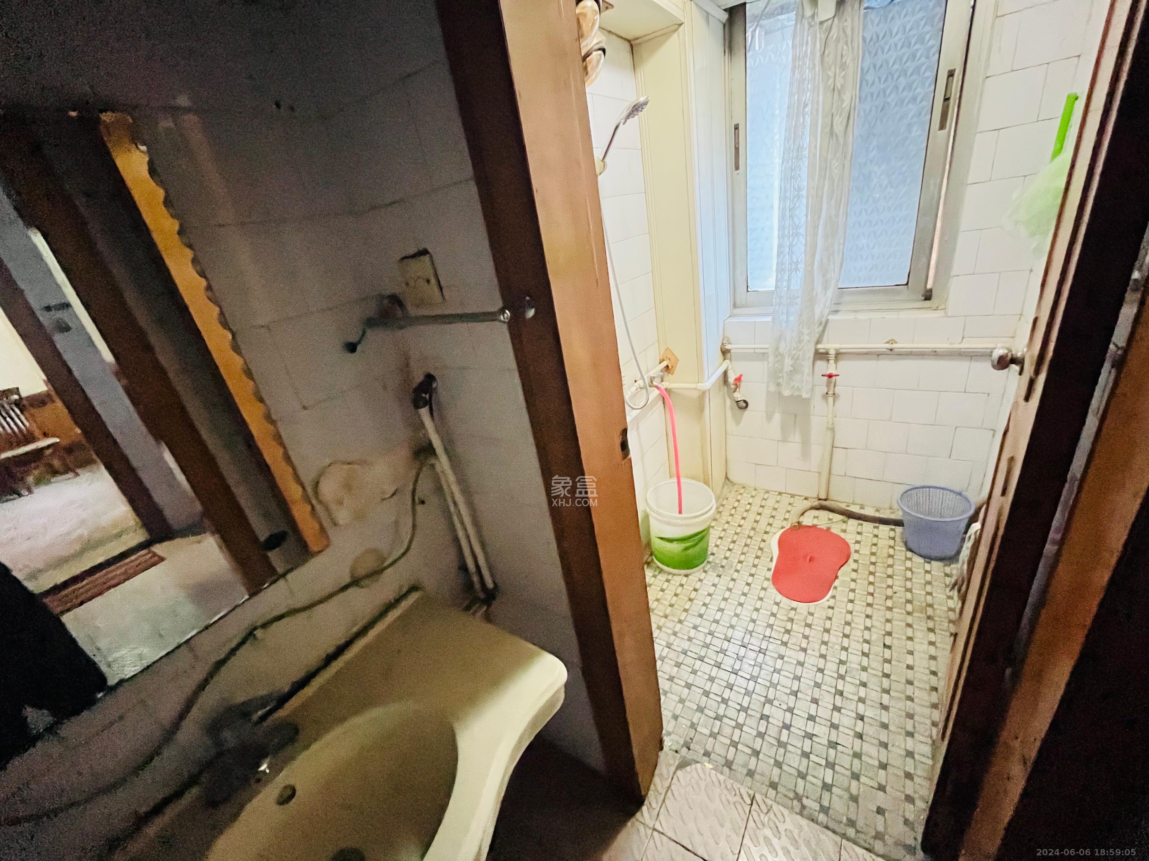 南建公寓  2室2厅2卫   1500.00元/月室内图
