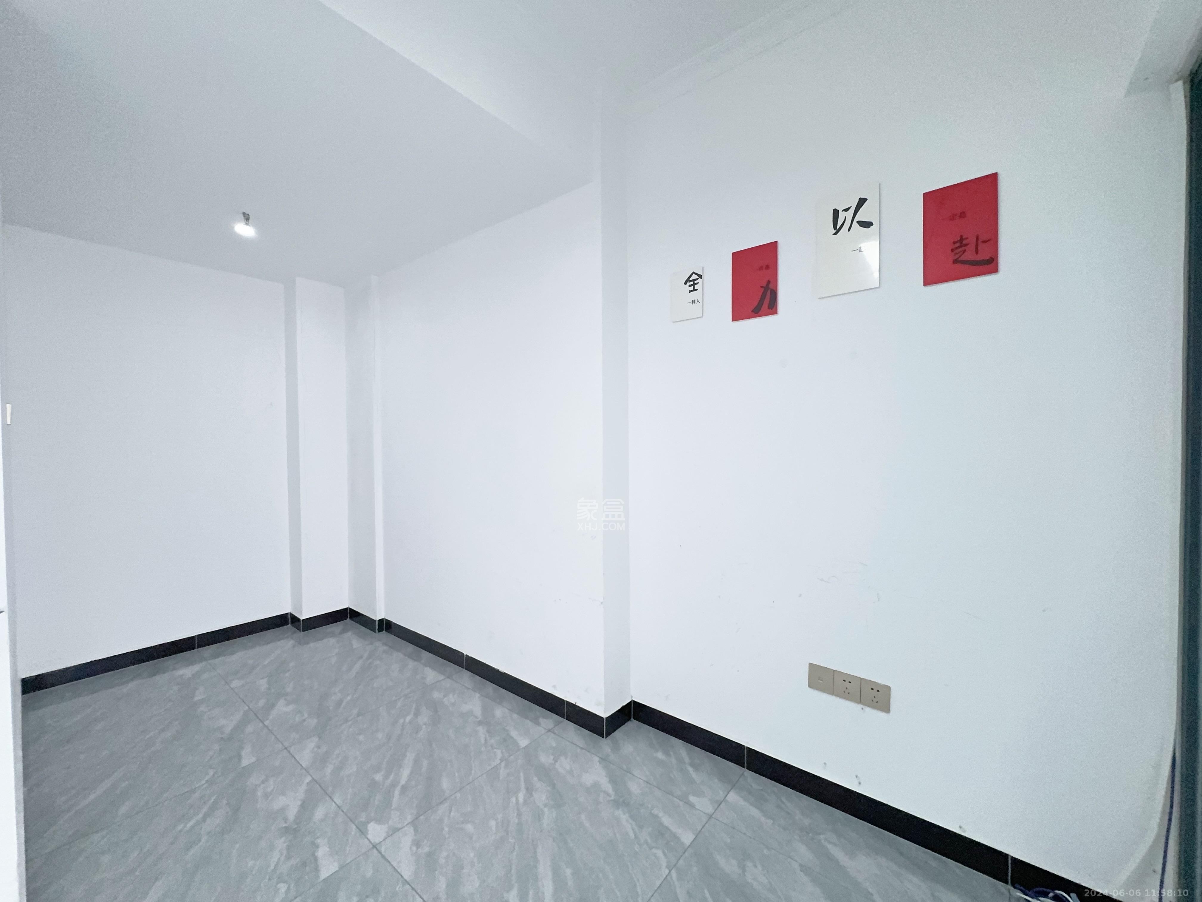 中云公寓  1室1厅1卫   4400.00元/月室内图