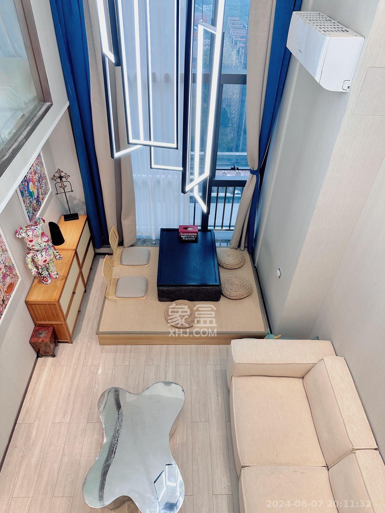 华远华时代  3室2厅2卫   5200.00元/月室内图