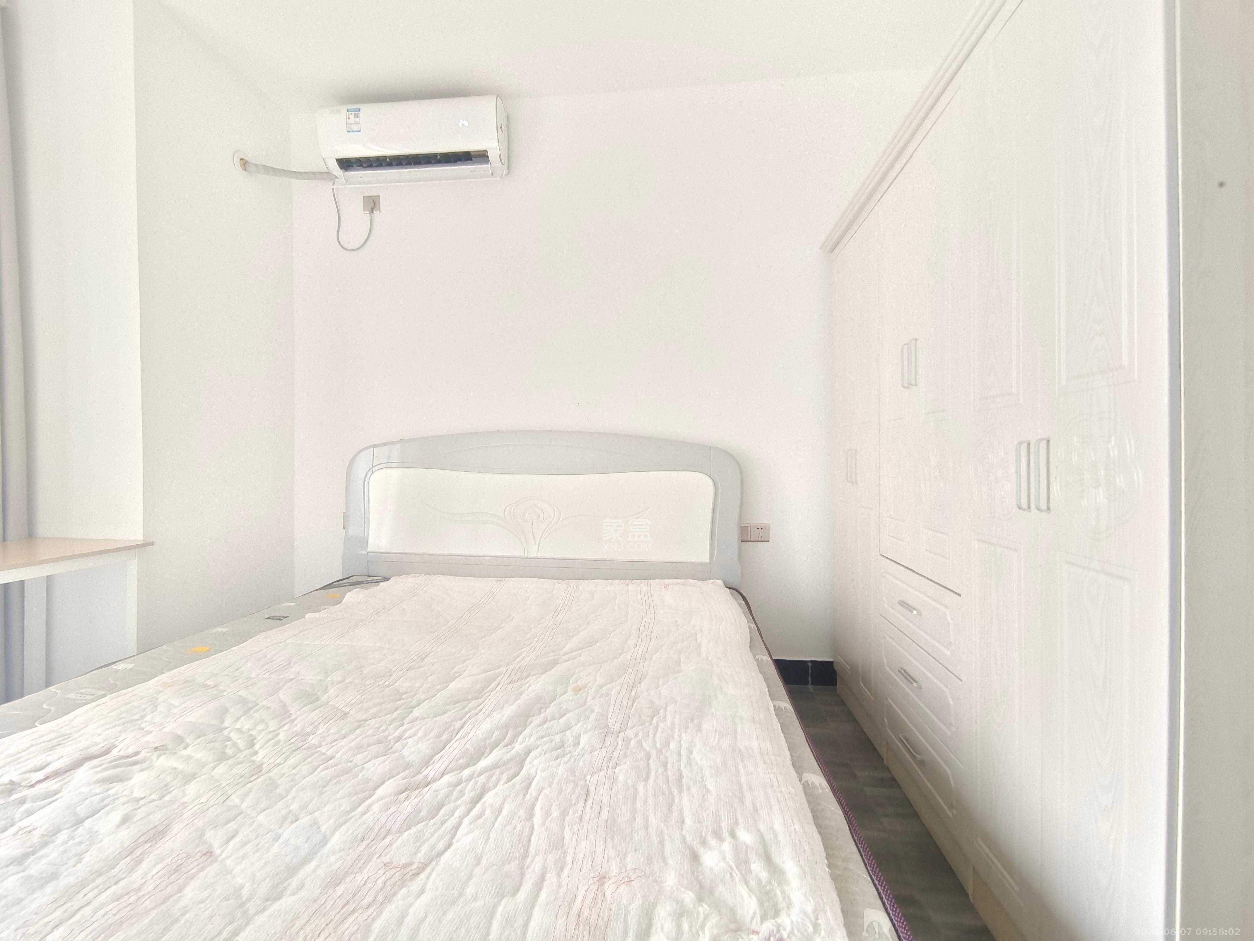 润和又一城  4室2厅2卫   2900.00元/月室内图