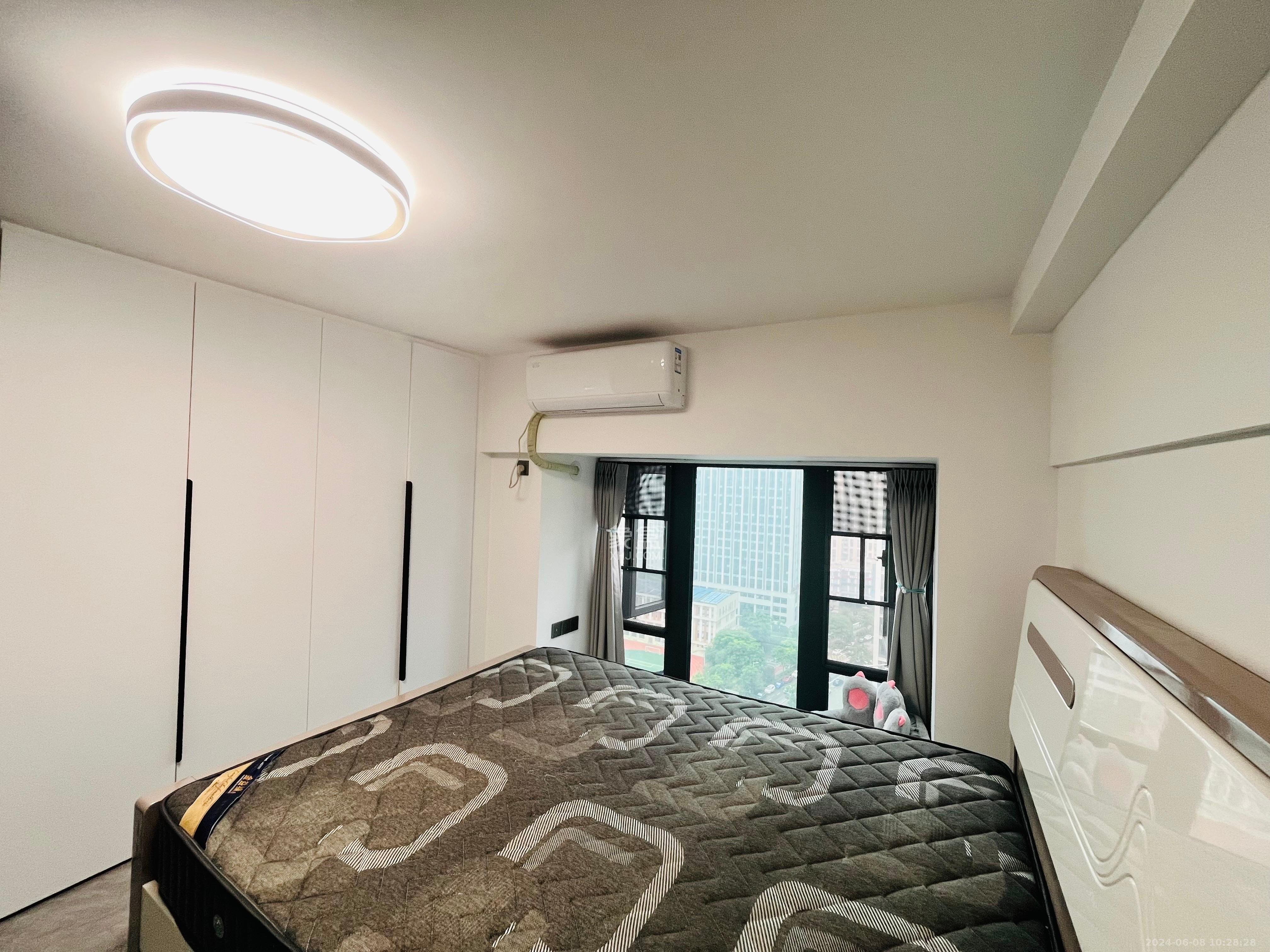中海阅溪府  2室1厅1卫    2100.0元/月室内图